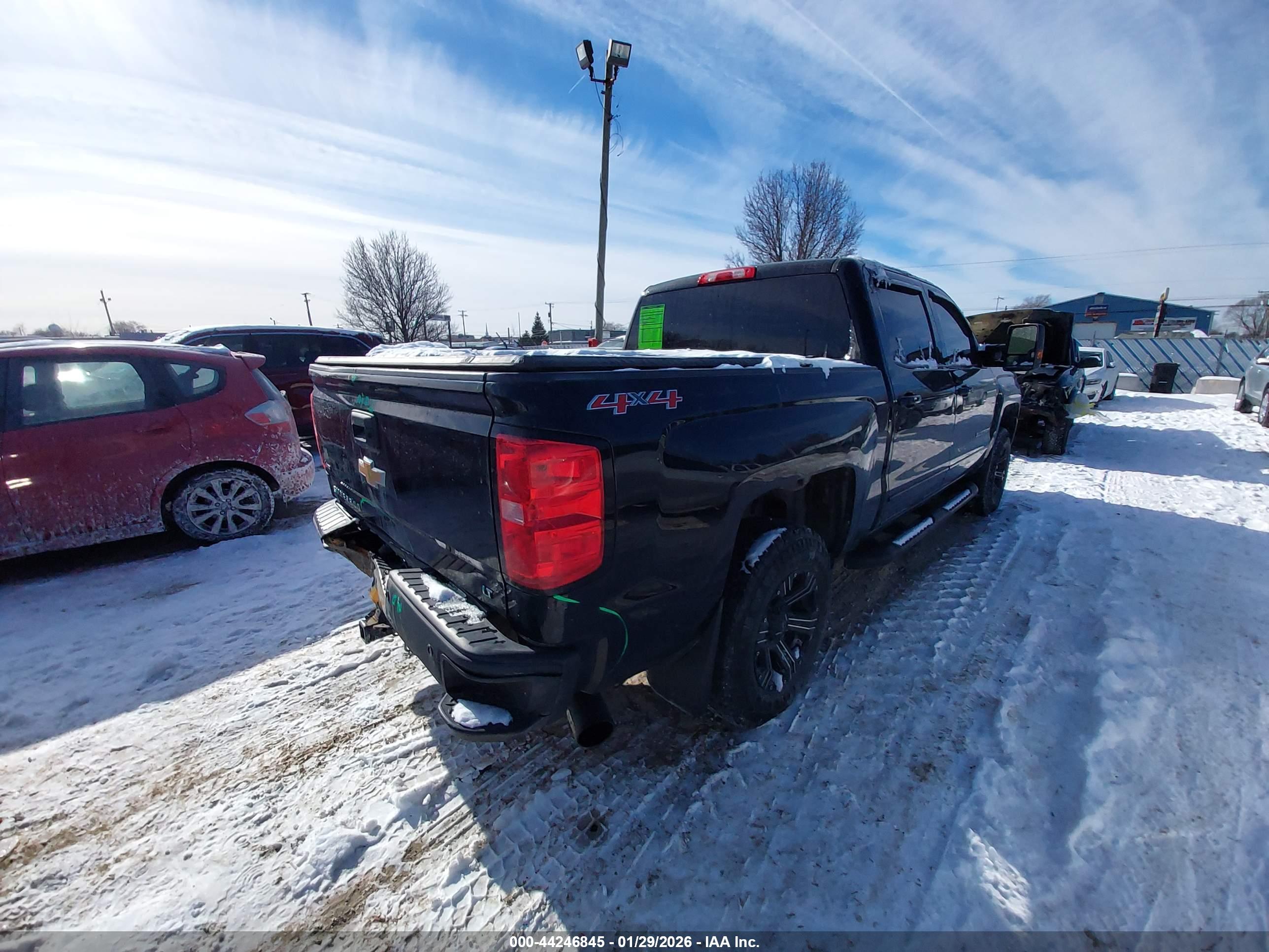 CHEVROLET SILVERADO image 4