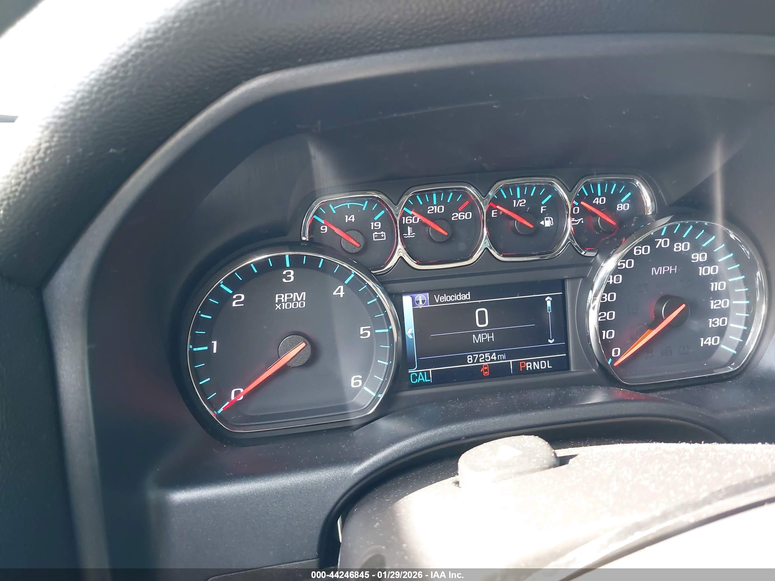 CHEVROLET SILVERADO image 7