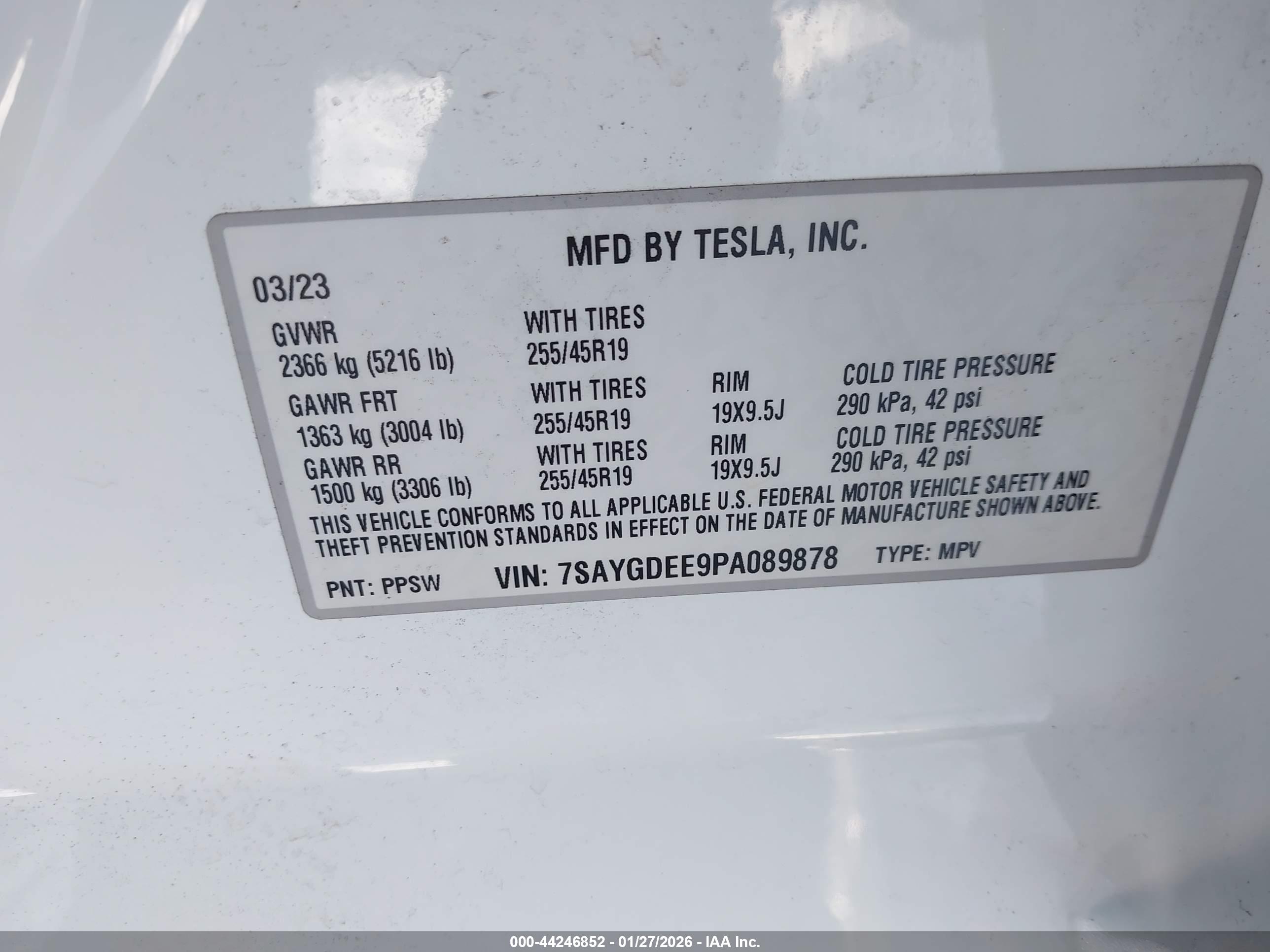 TESLA MODEL image 9