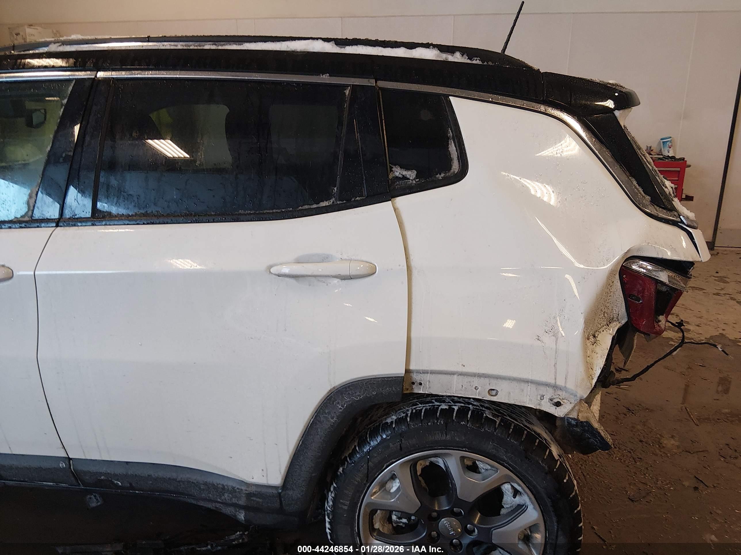 JEEP COMPASS image 6
