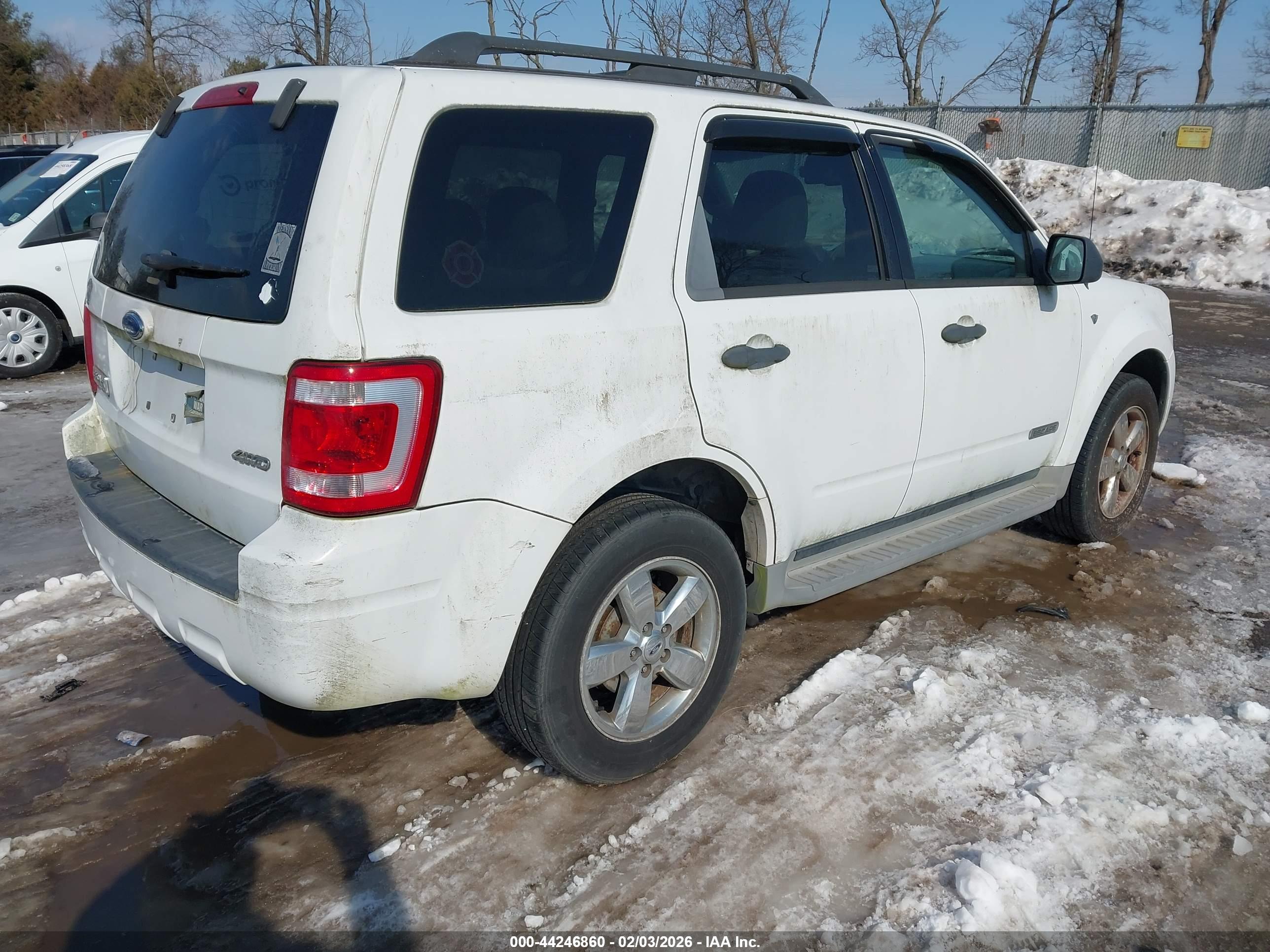 FORD ESCAPE image 4