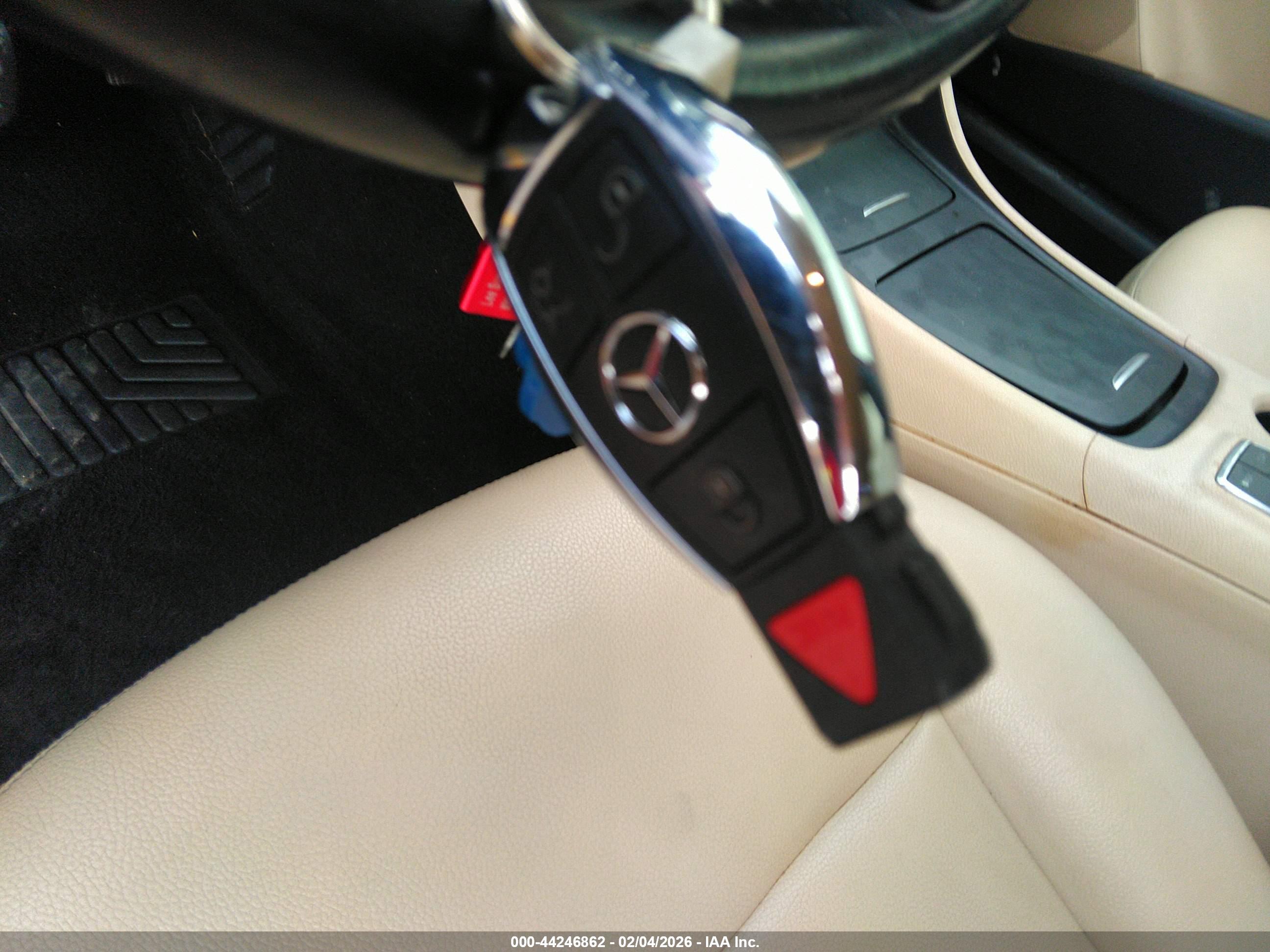 MERCEDES-BENZ GLA image 11