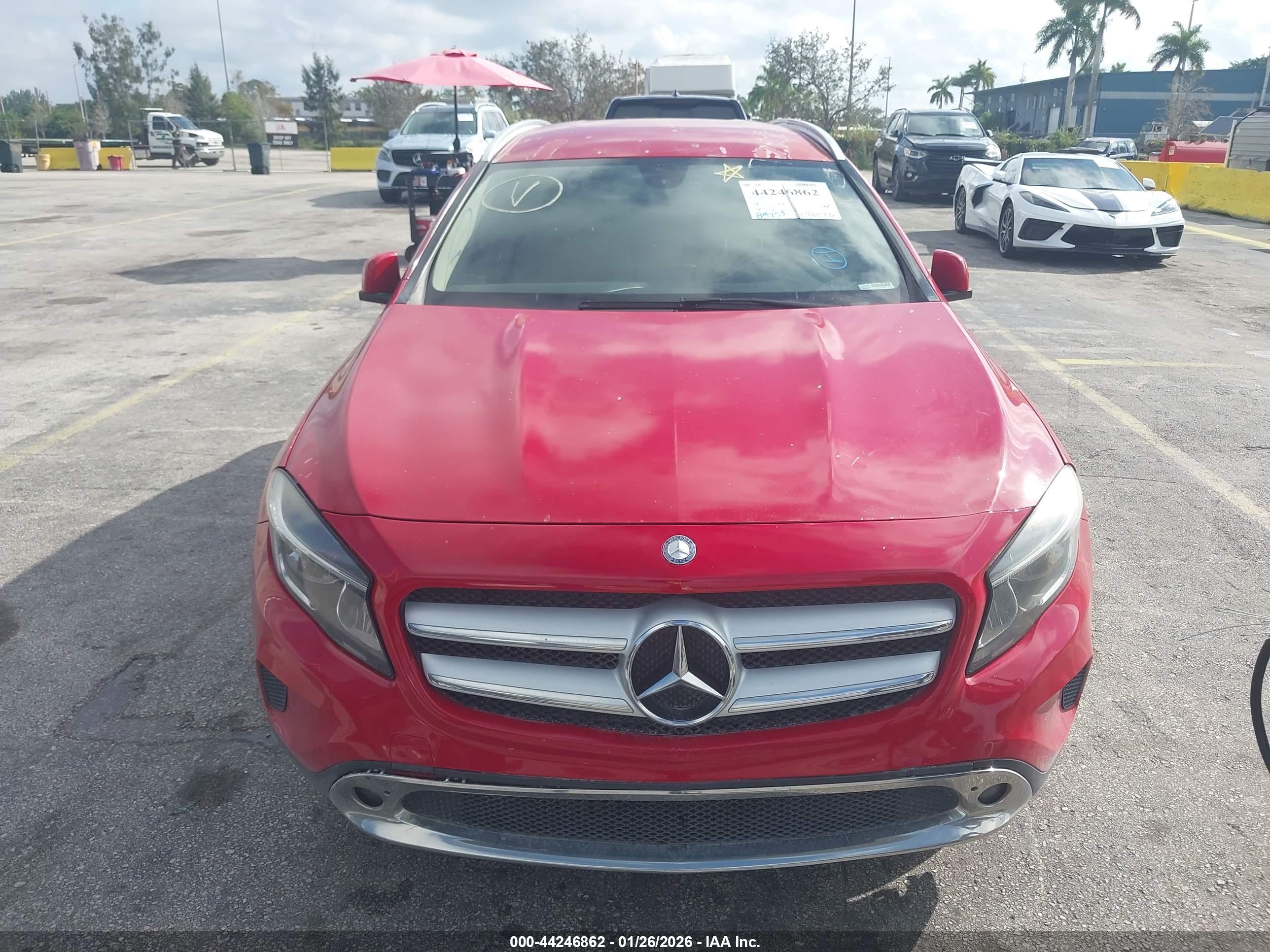 MERCEDES-BENZ GLA image 6