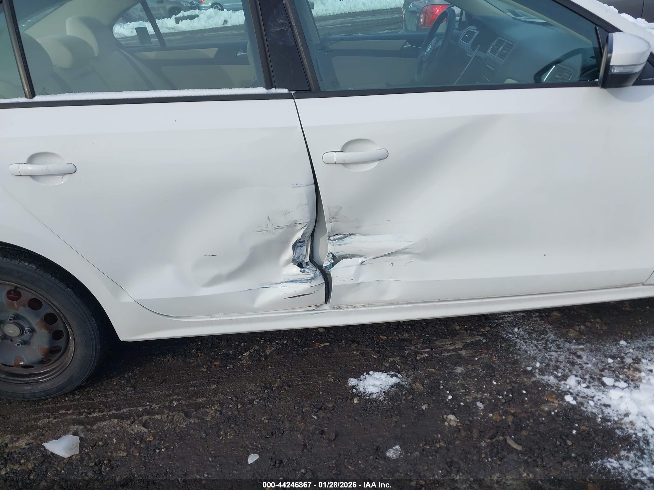 VOLKSWAGEN JETTA image 6