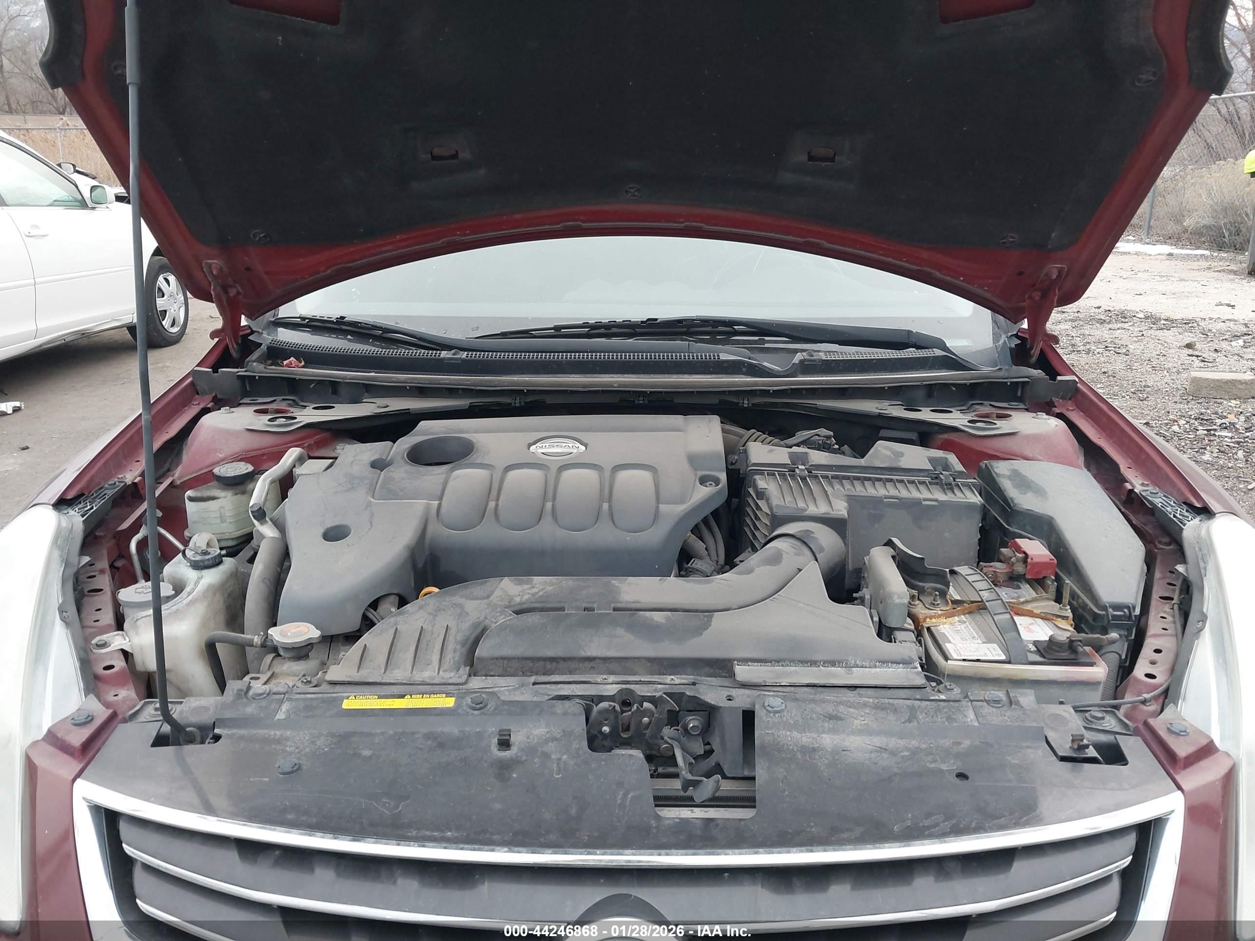 NISSAN ALTIMA image 10