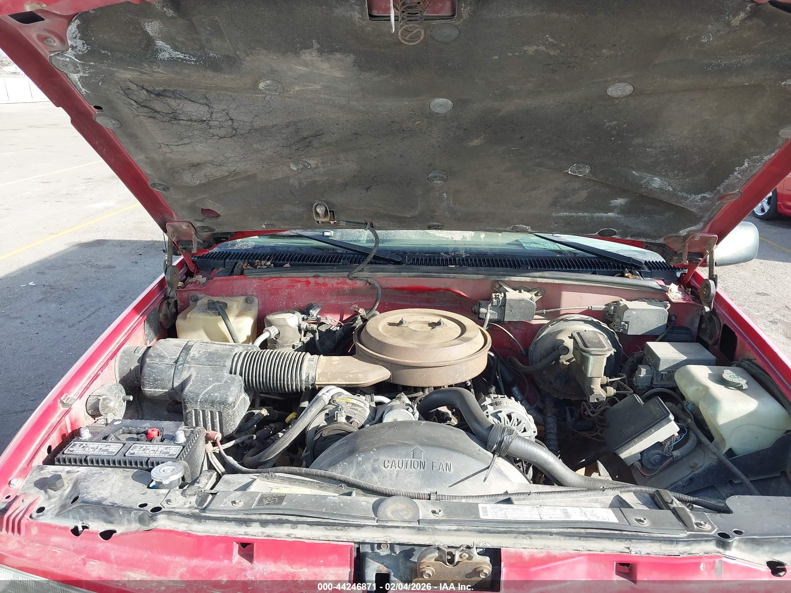 GMC SUBURBAN image 10