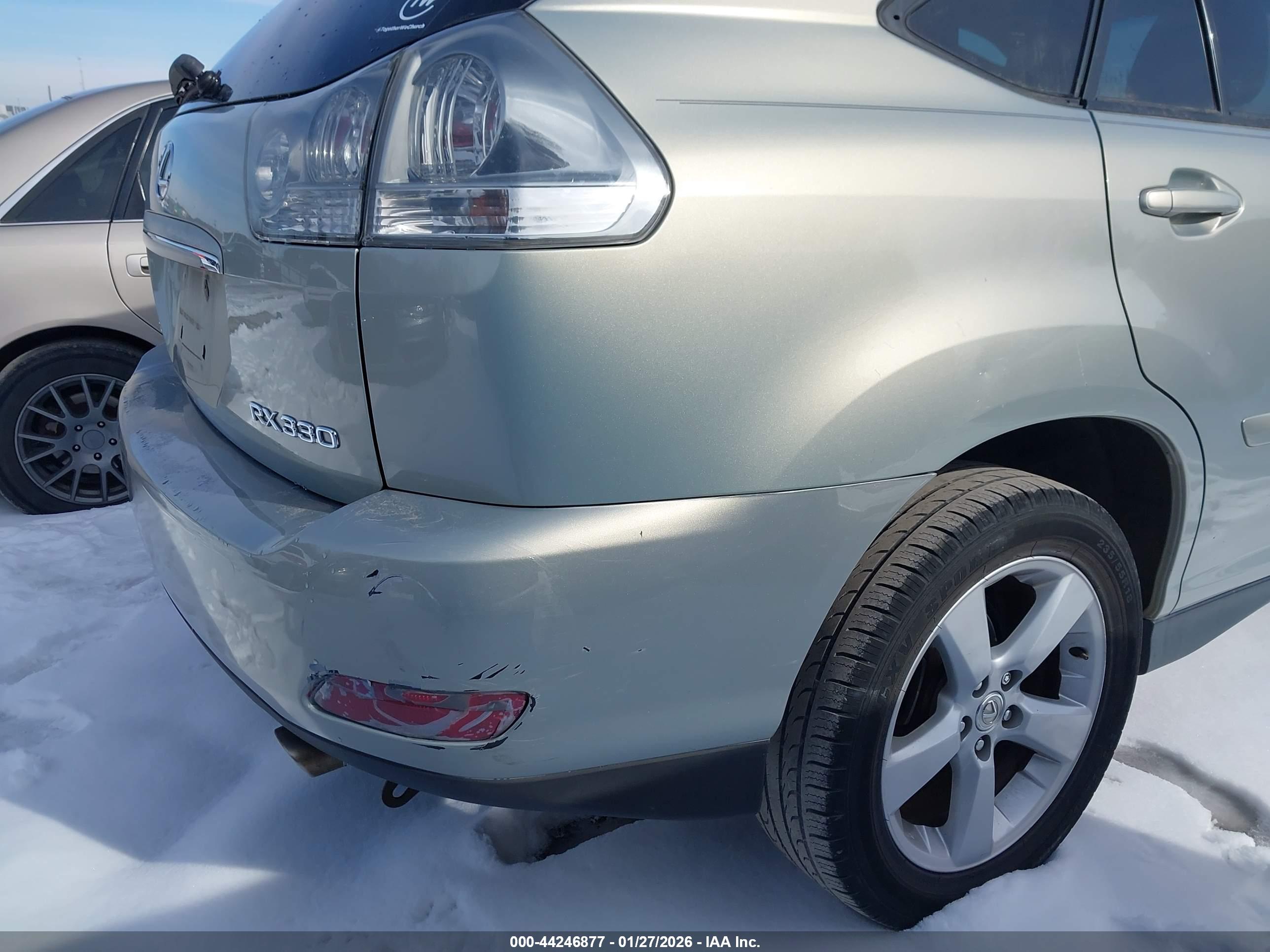 LEXUS RX image 6