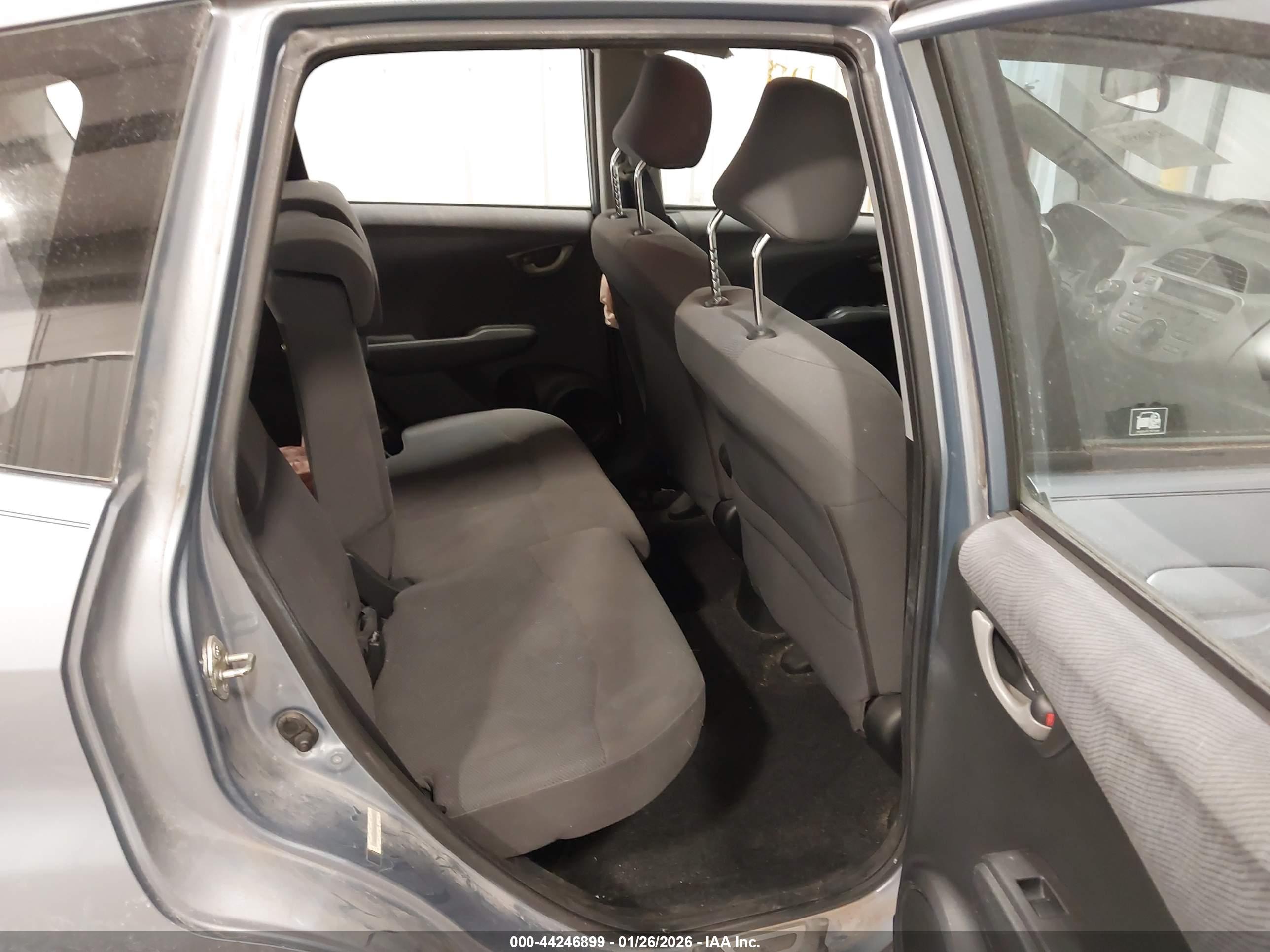HONDA FIT image 8