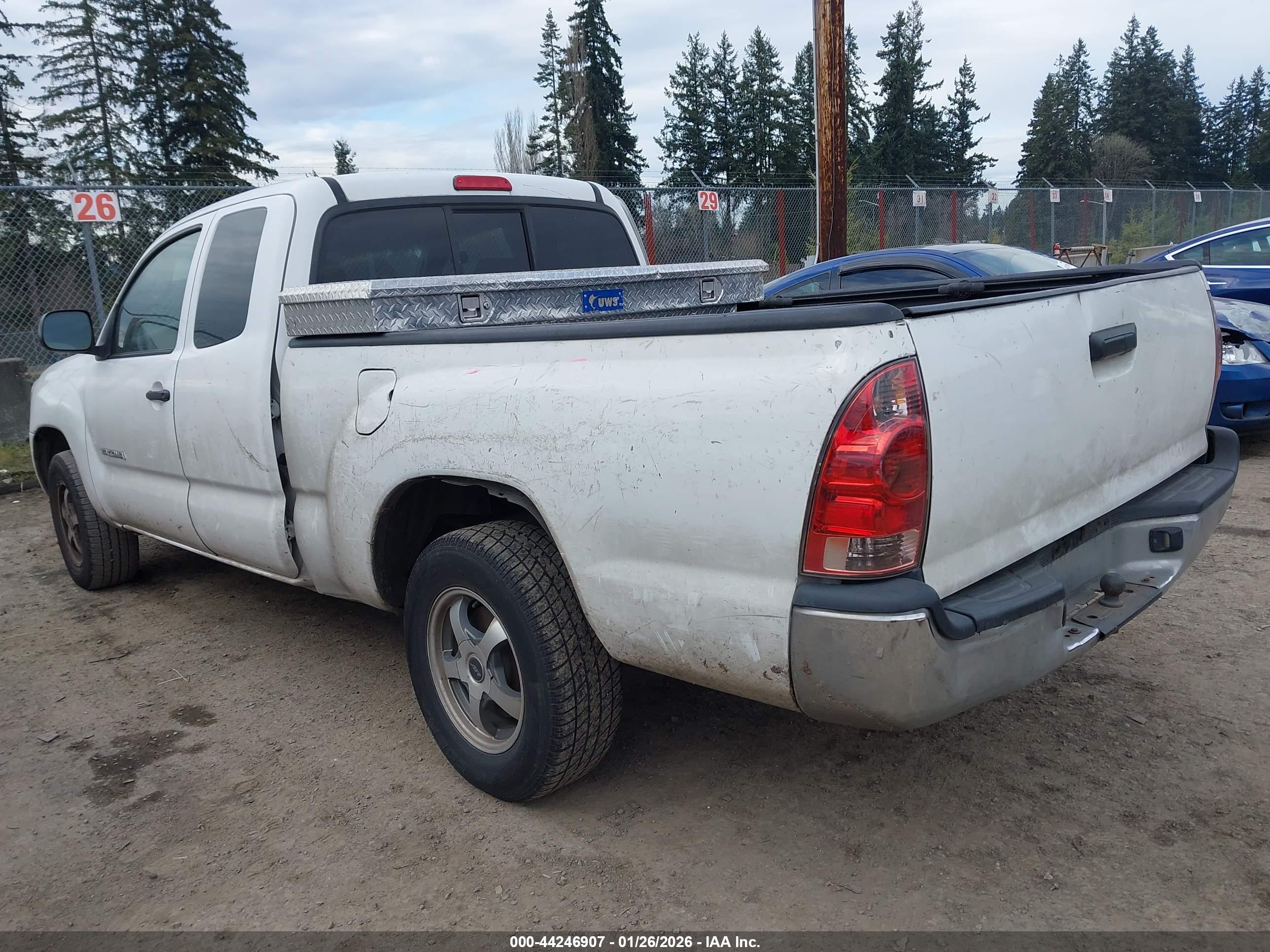 TOYOTA TACOMA image 3