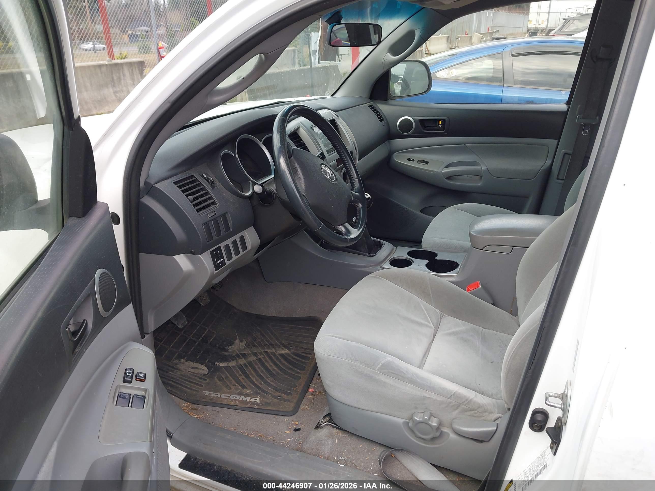 TOYOTA TACOMA image 5