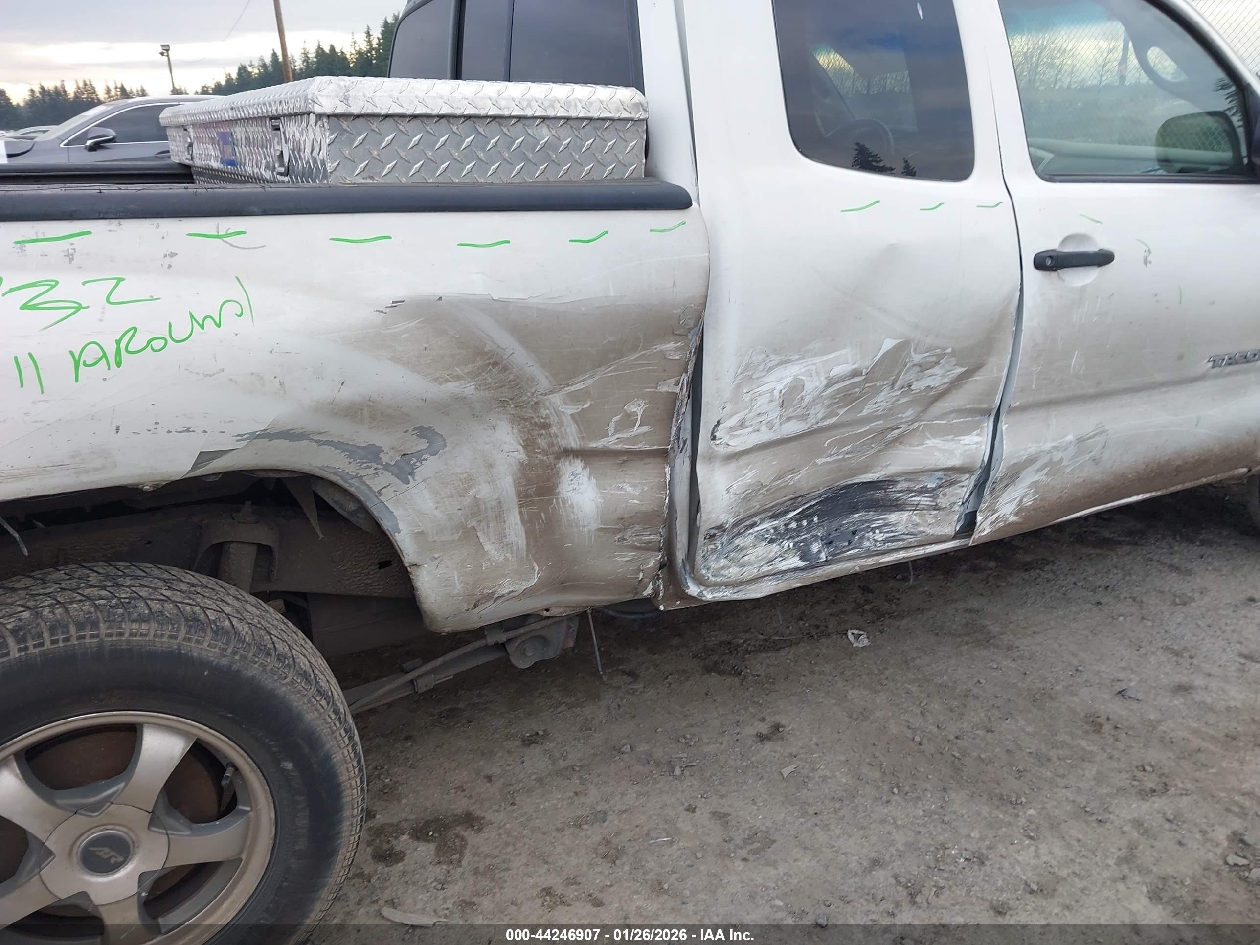 TOYOTA TACOMA image 6
