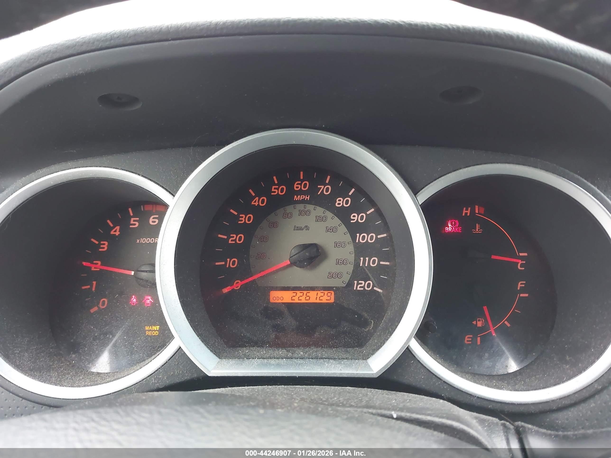 TOYOTA TACOMA image 7