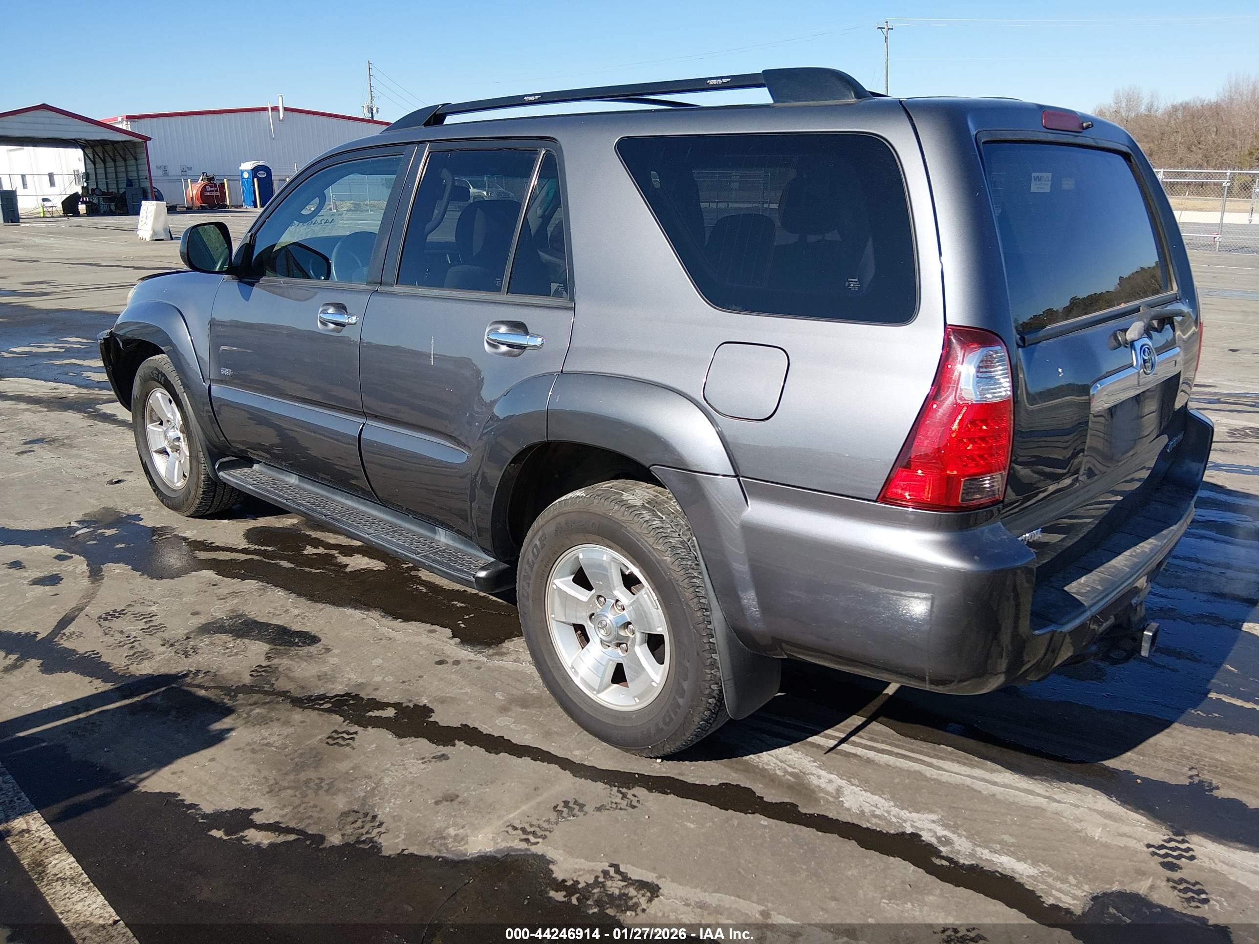 TOYOTA 4RUNNER image 3
