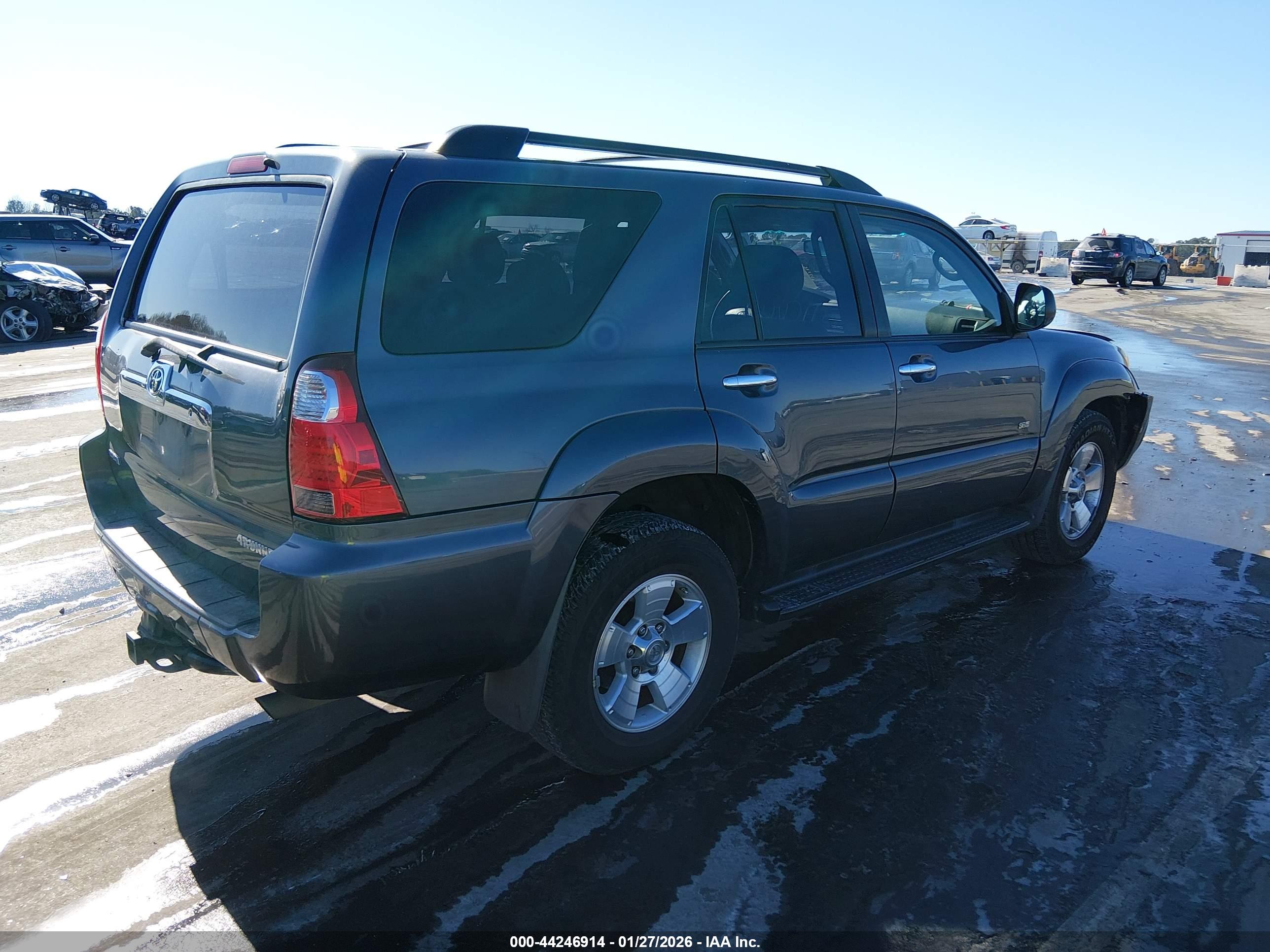TOYOTA 4RUNNER image 4