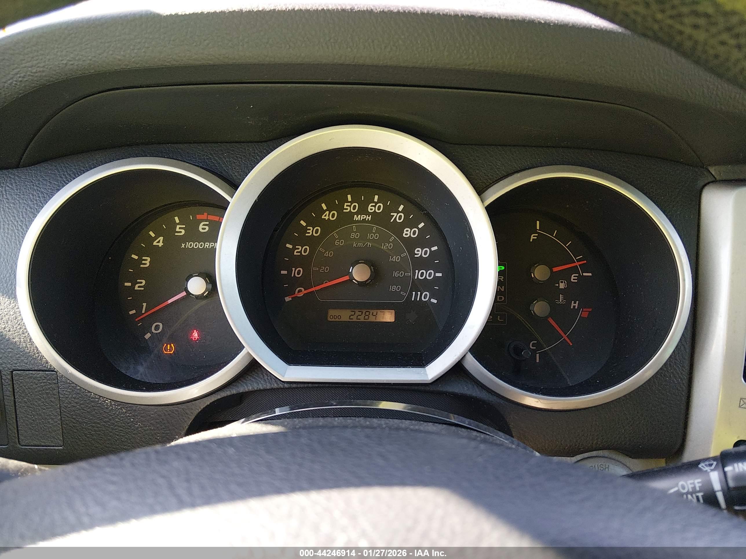 TOYOTA 4RUNNER image 7