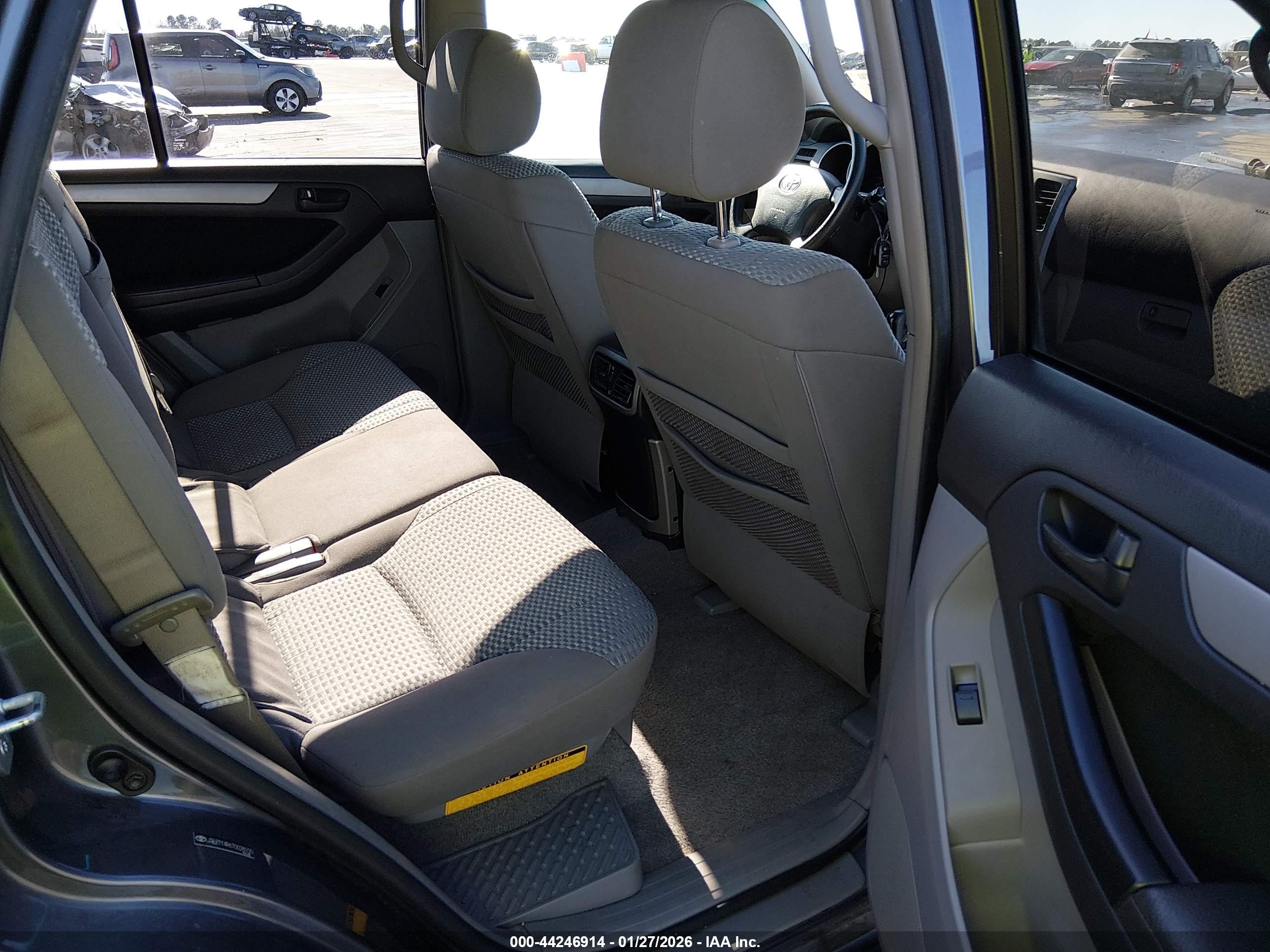 TOYOTA 4RUNNER image 8