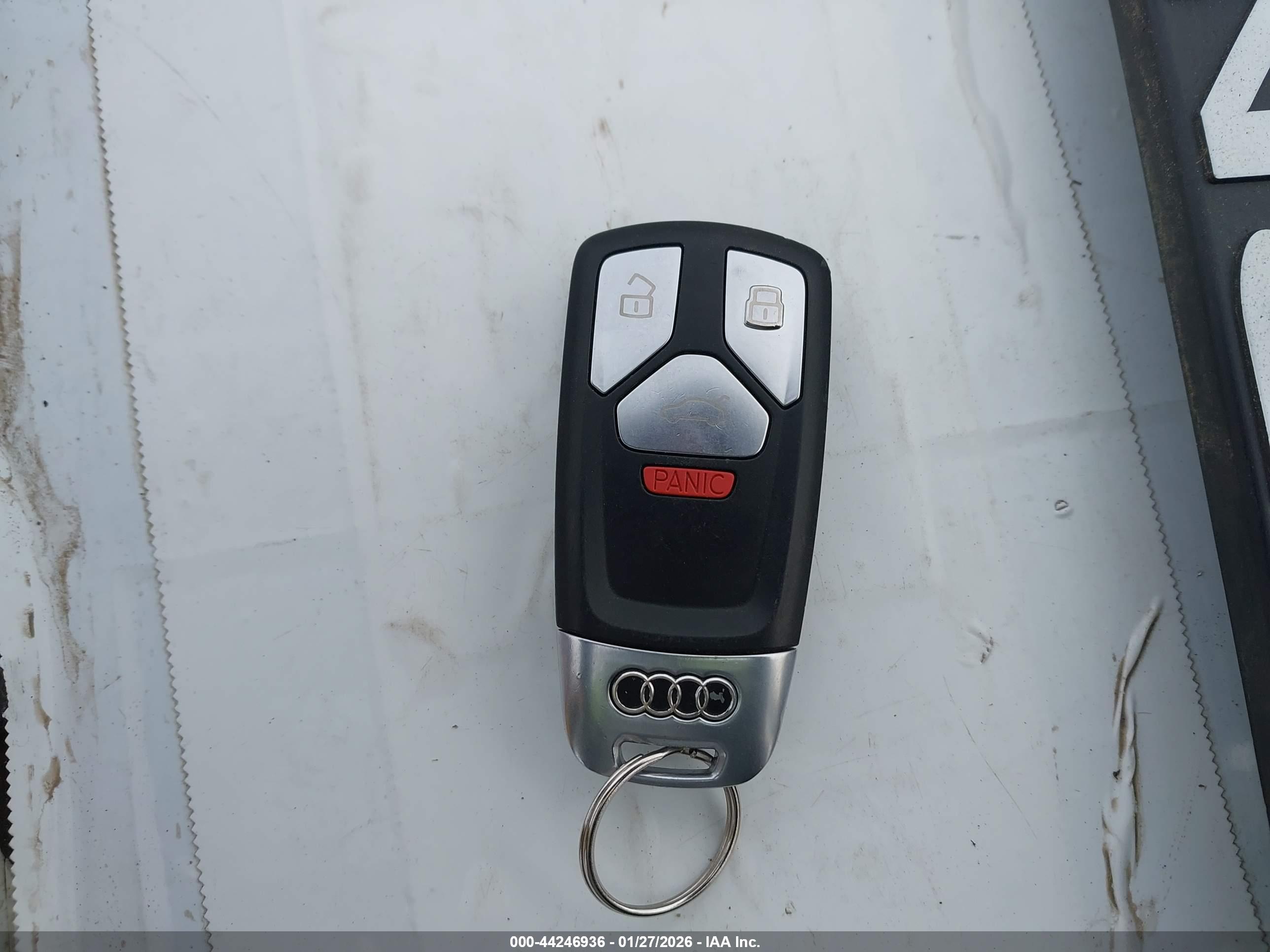 AUDI A4 image 11