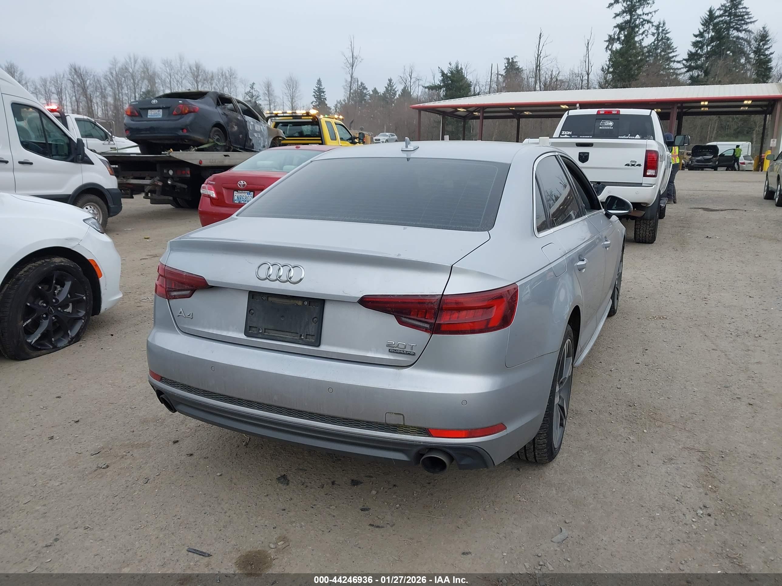 AUDI A4 image 4
