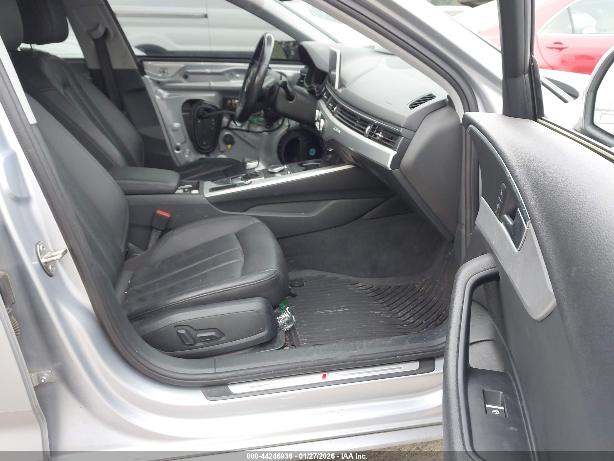 AUDI A4 image 5