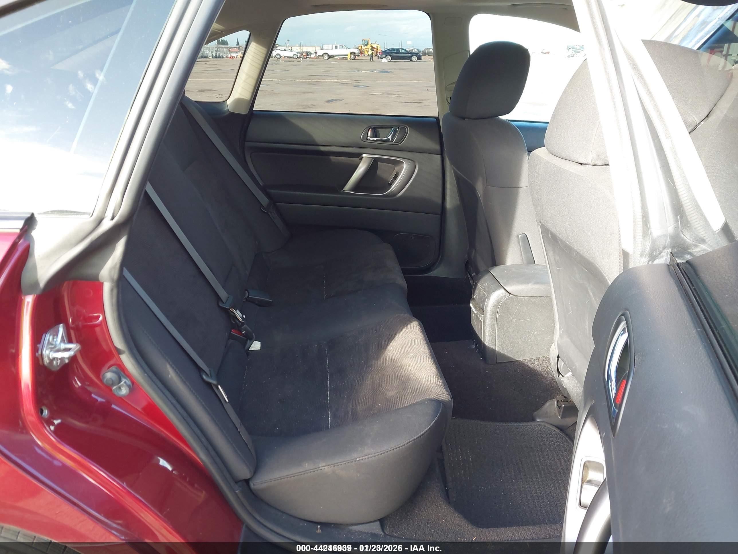 SUBARU LEGACY image 8