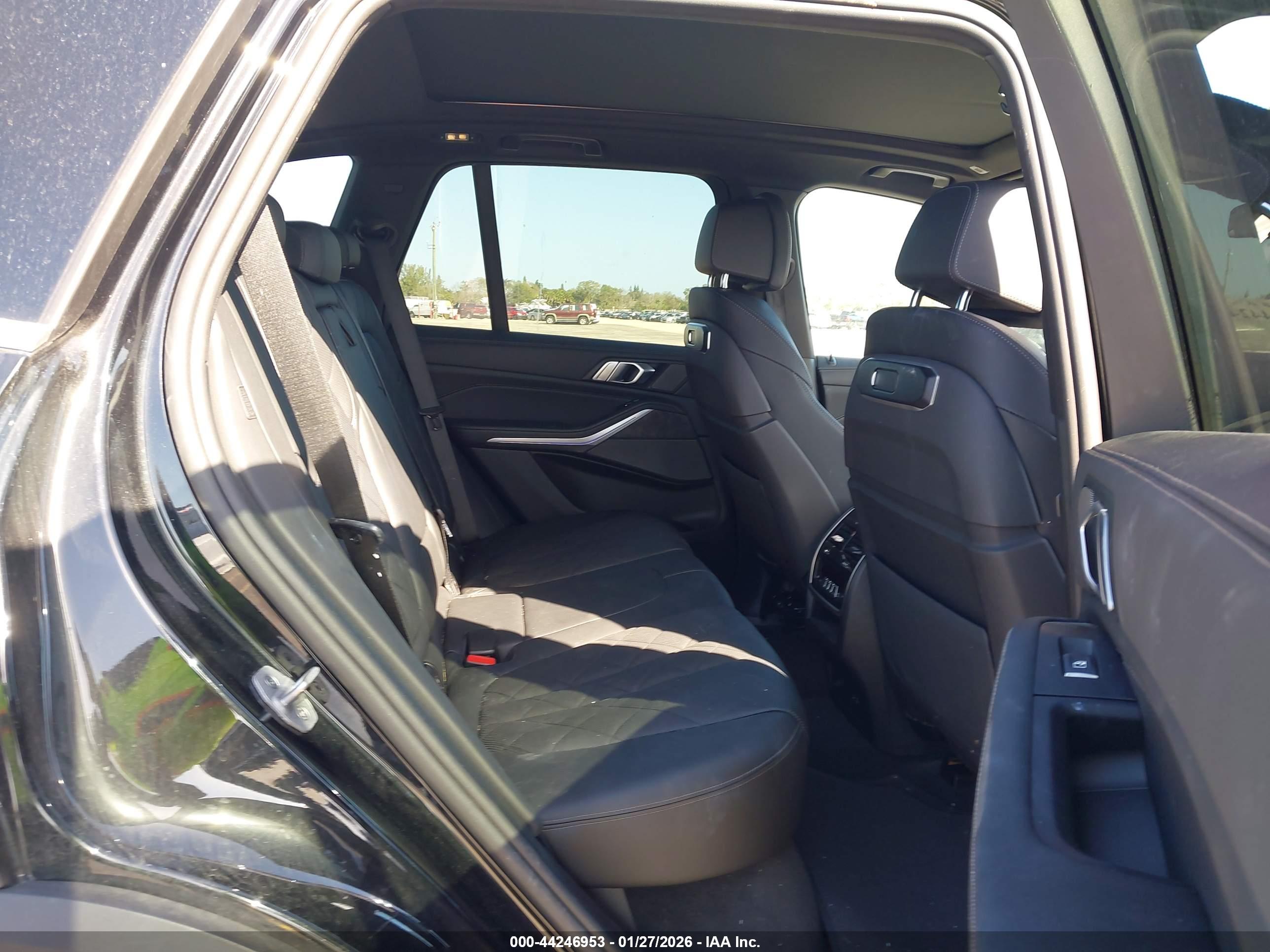 BMW X5 image 8