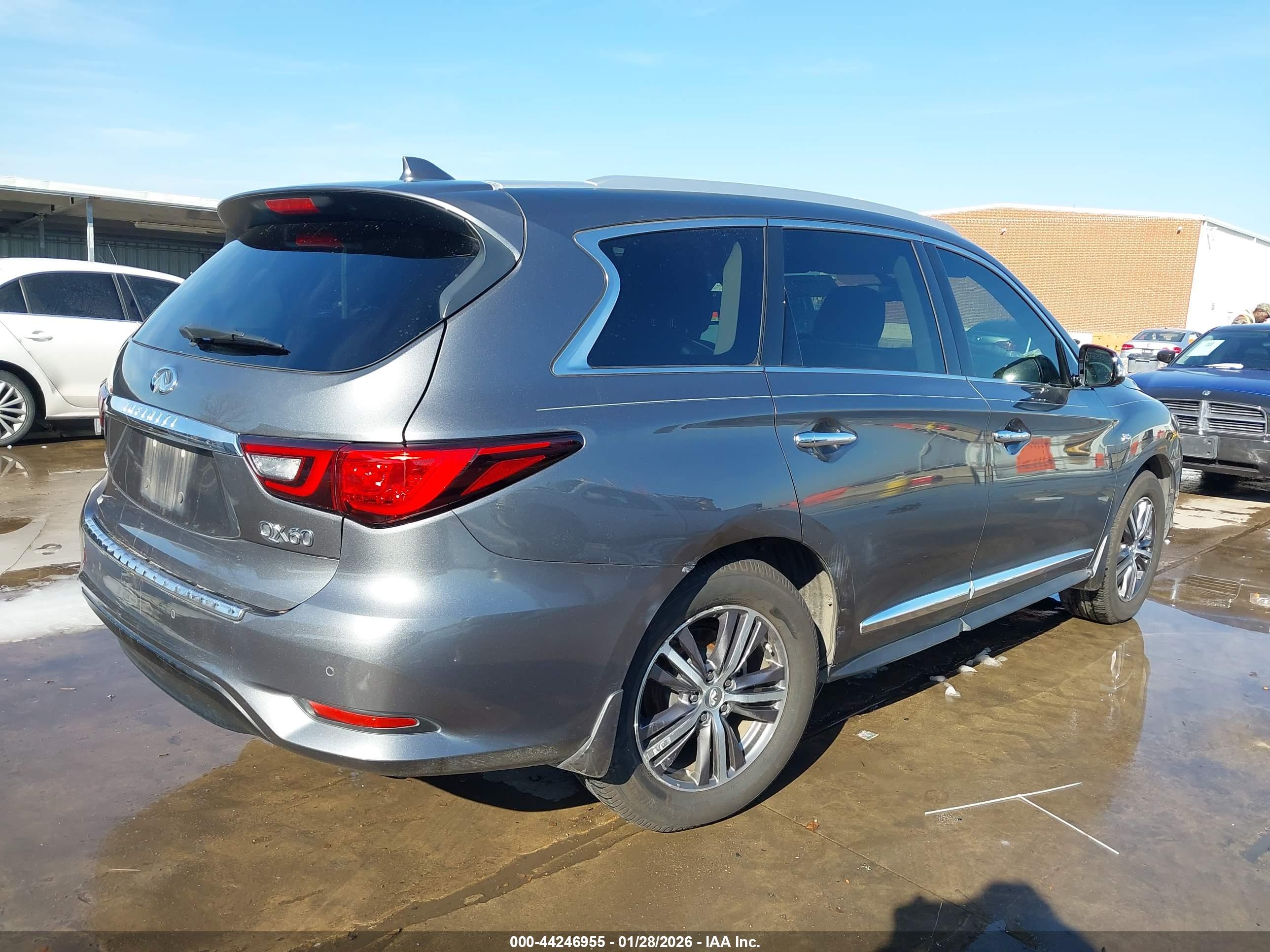 INFINITI QX60 image 4