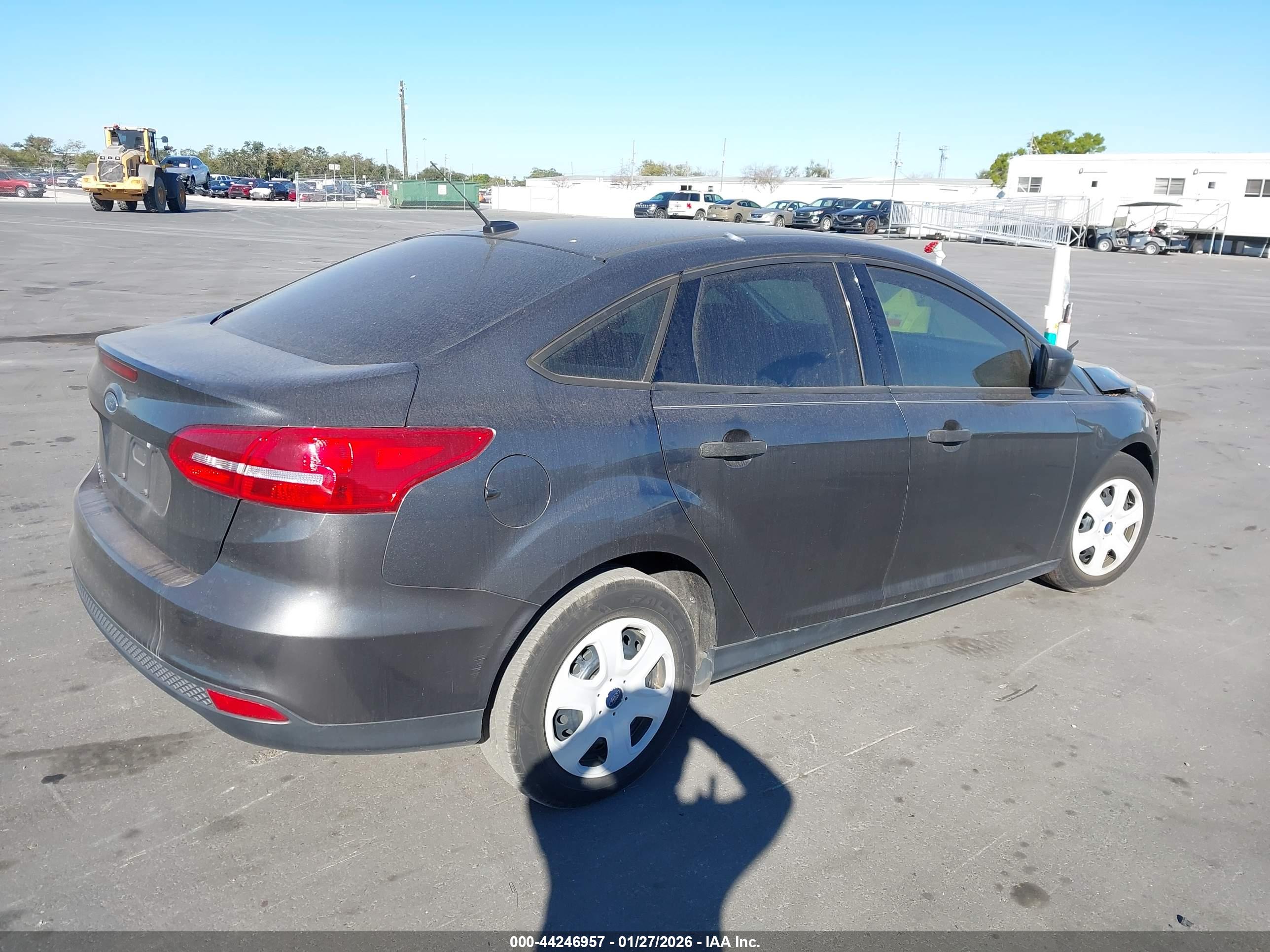 FORD FOCUS image 4