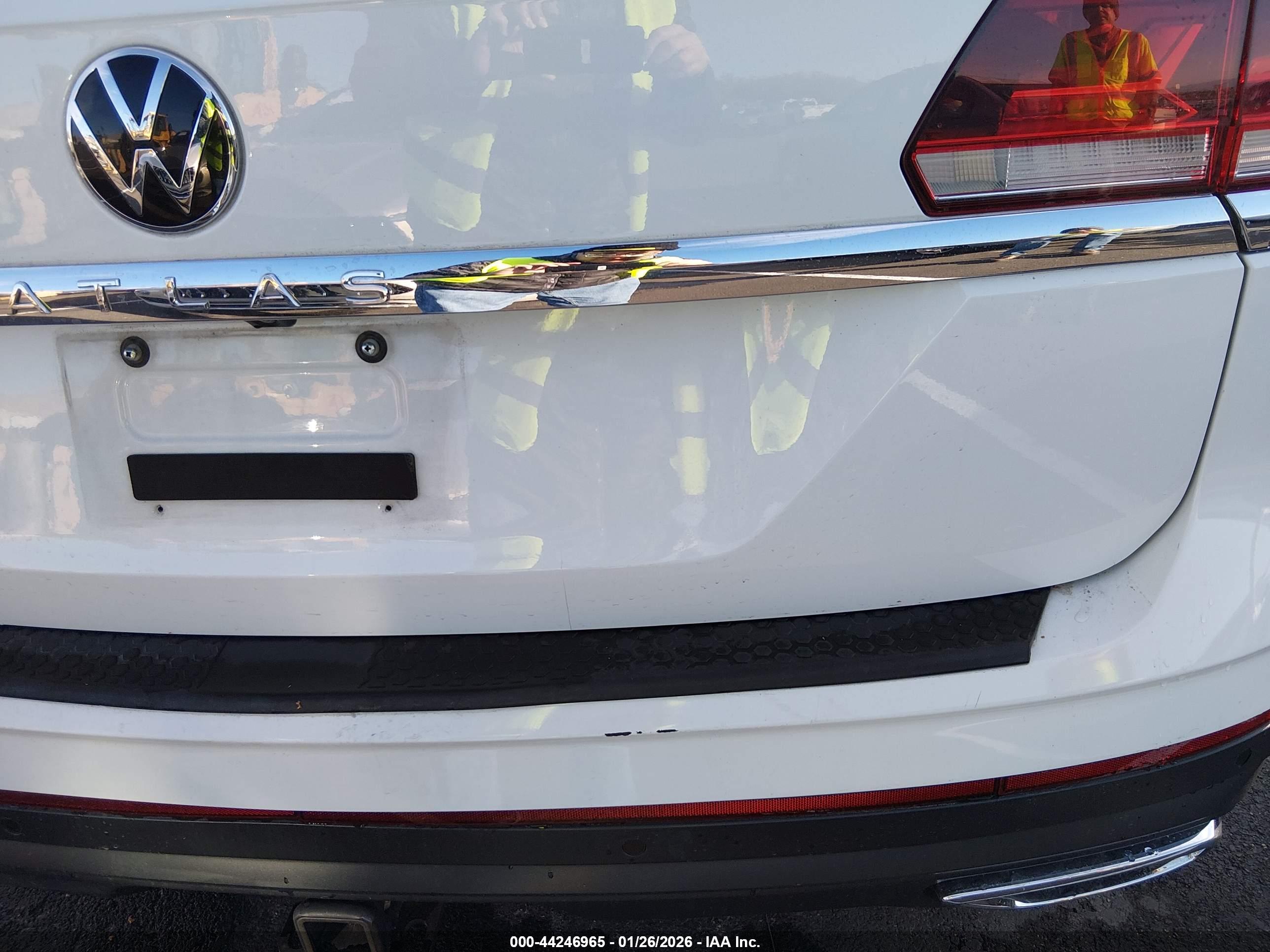 VOLKSWAGEN ATLAS image 6