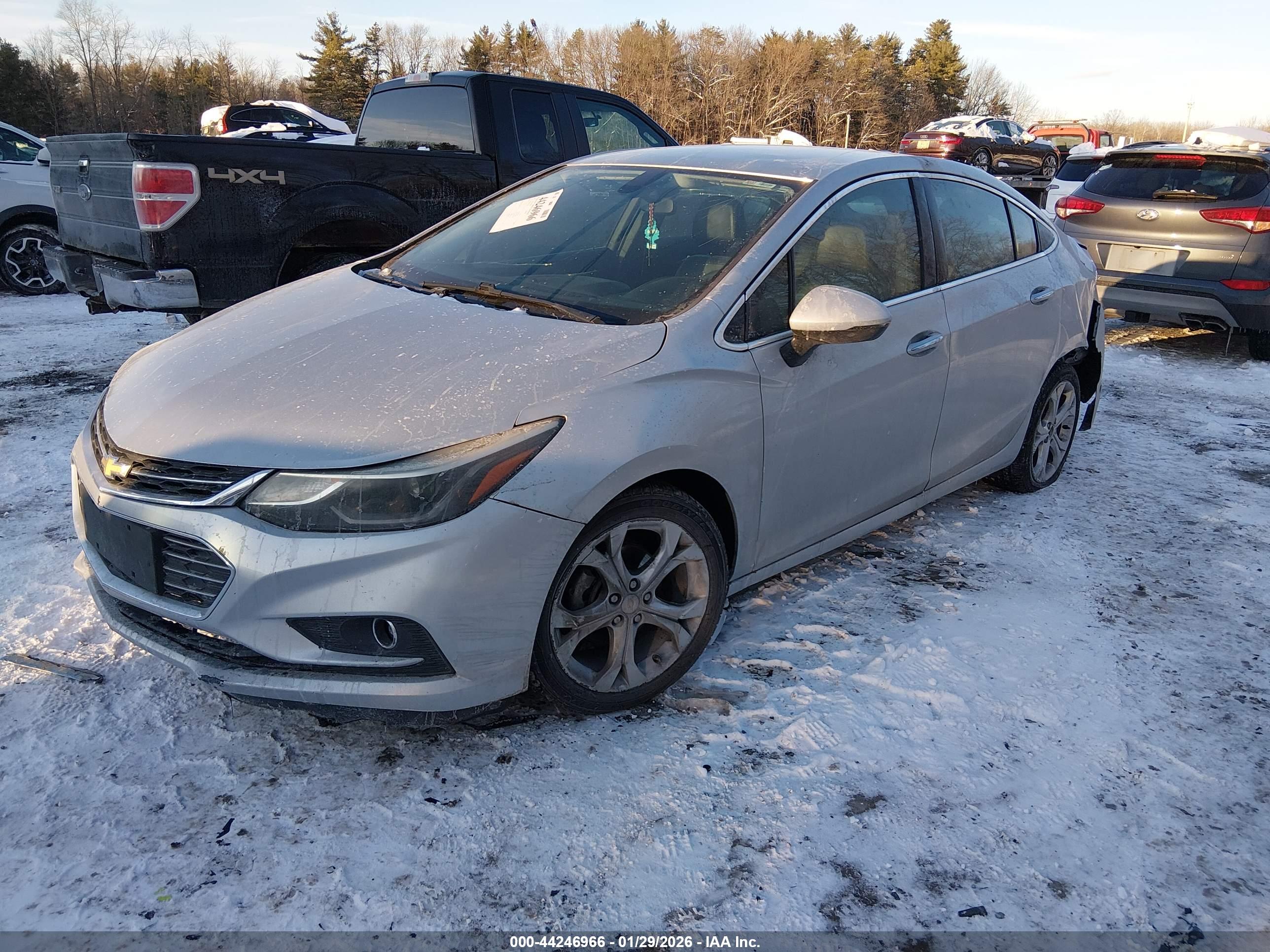 CHEVROLET CRUZE image 2