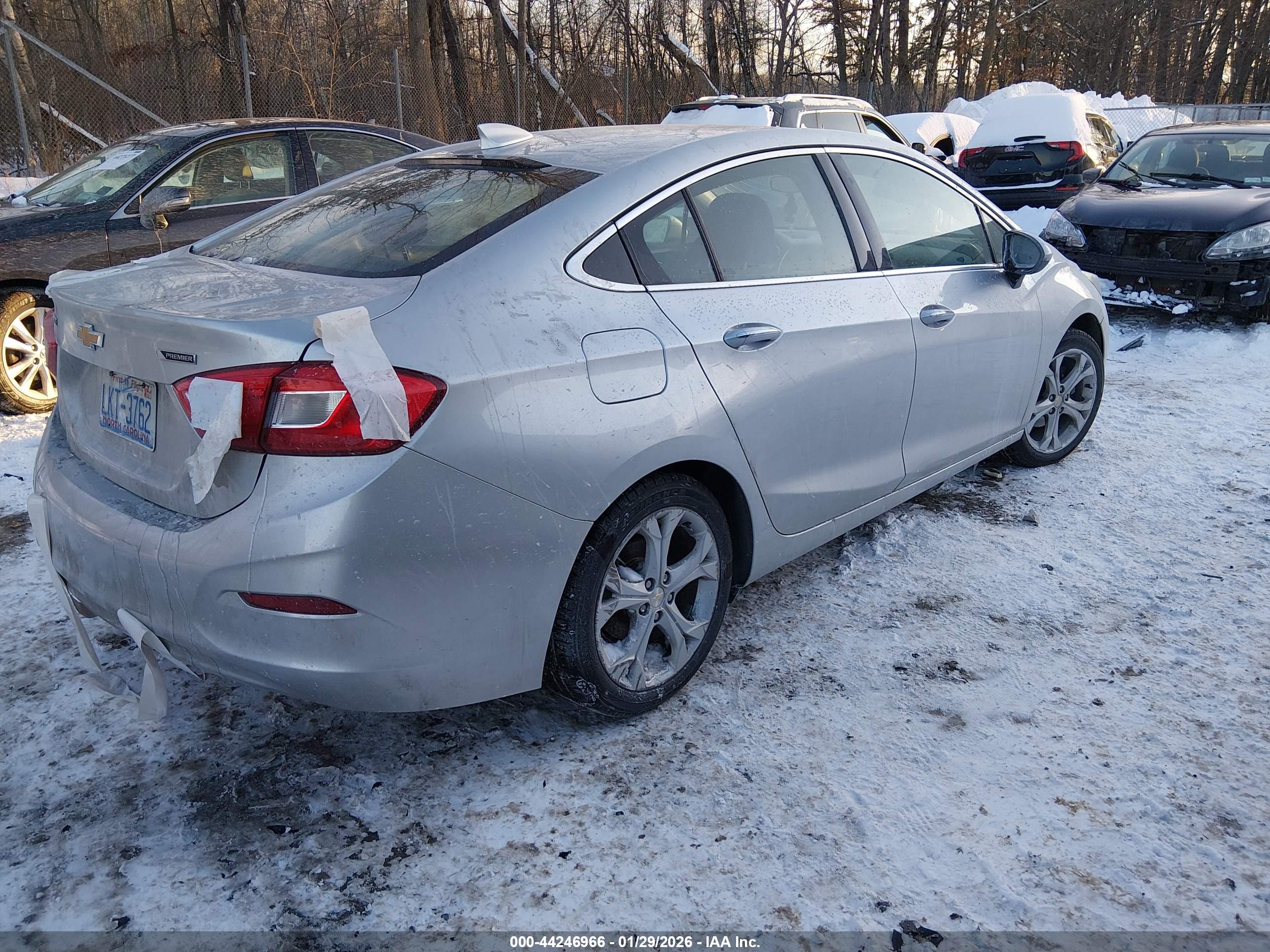CHEVROLET CRUZE image 4
