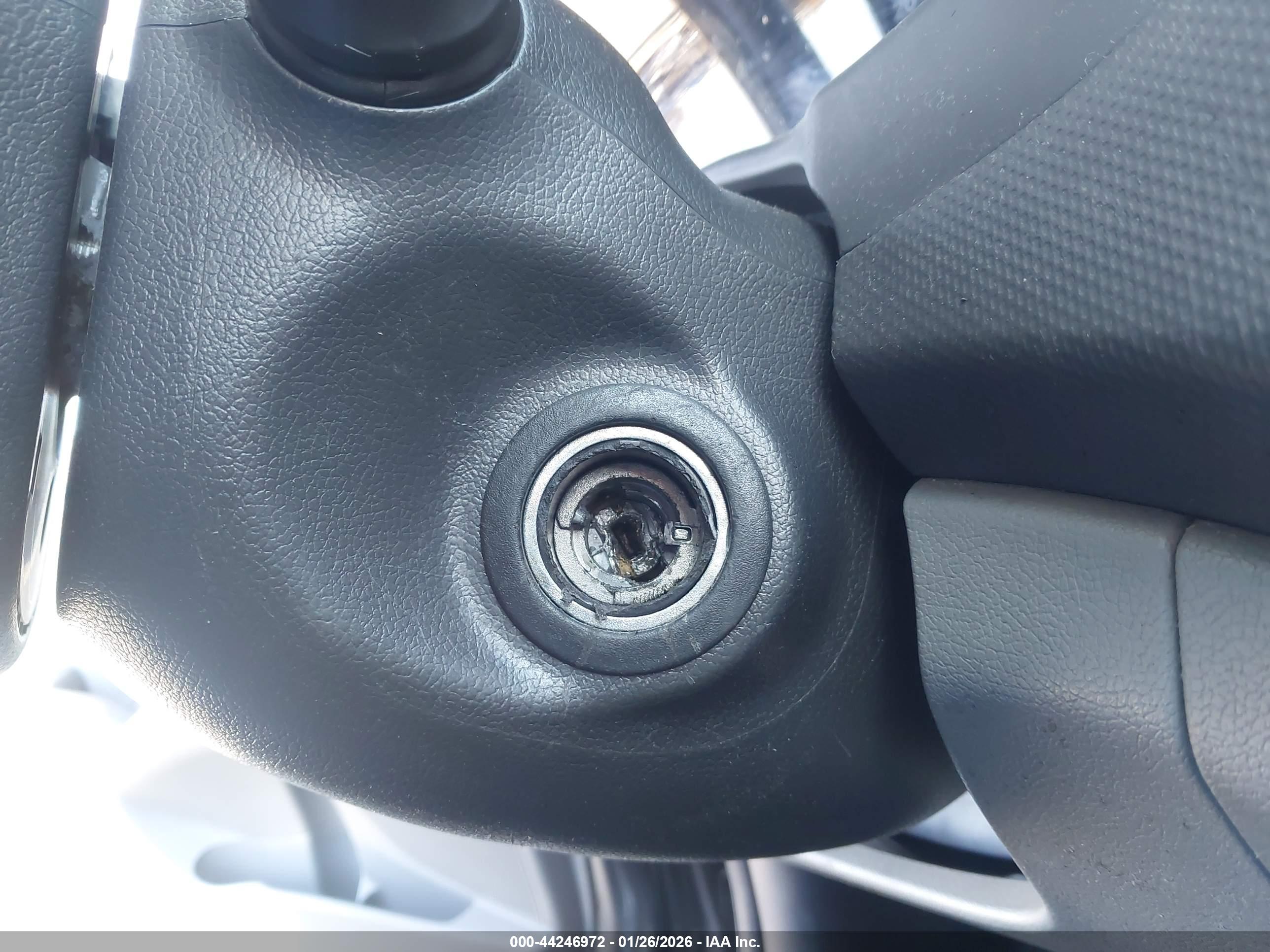 HYUNDAI ACCENT image 6