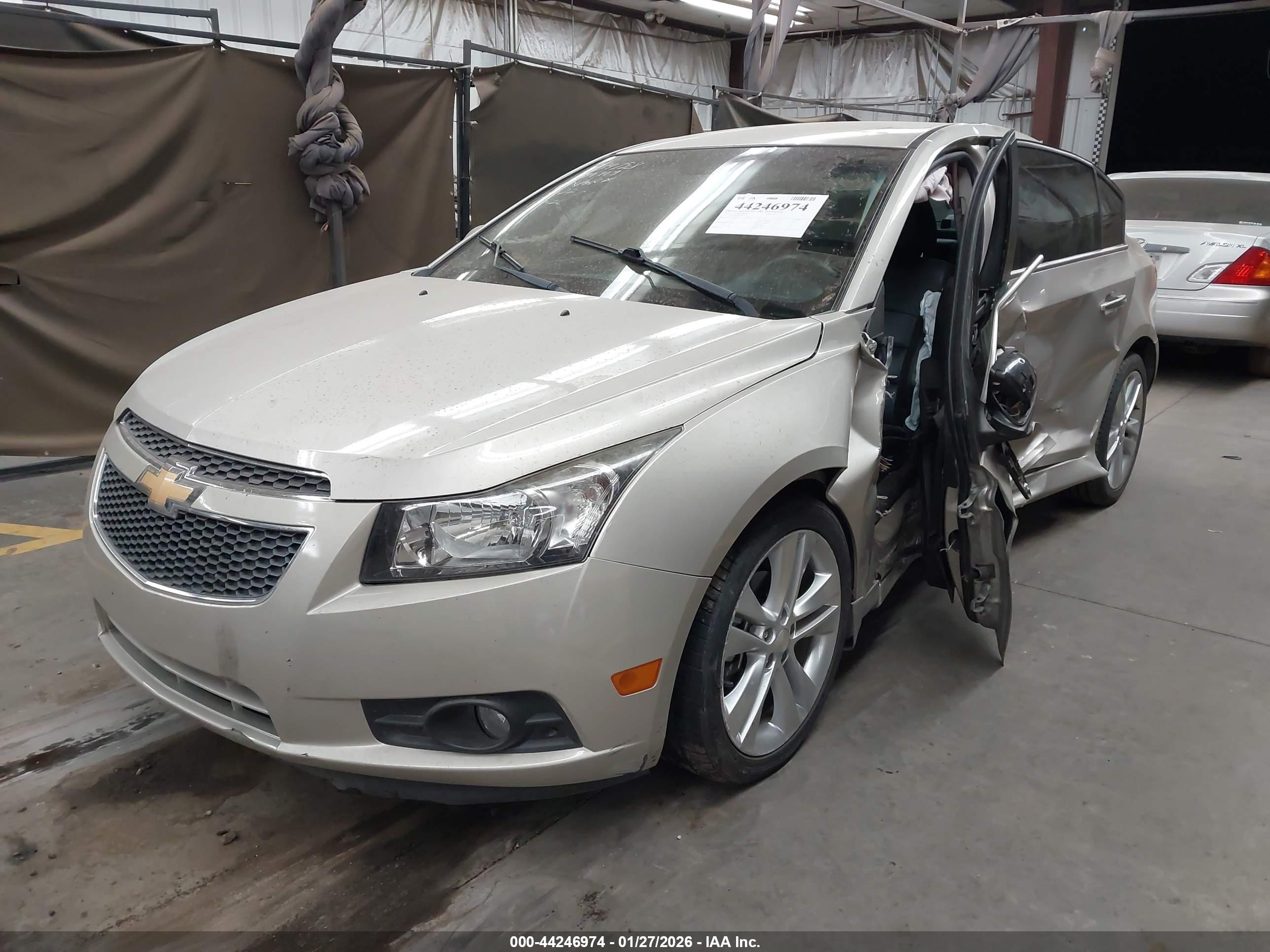 CHEVROLET CRUZE image 2