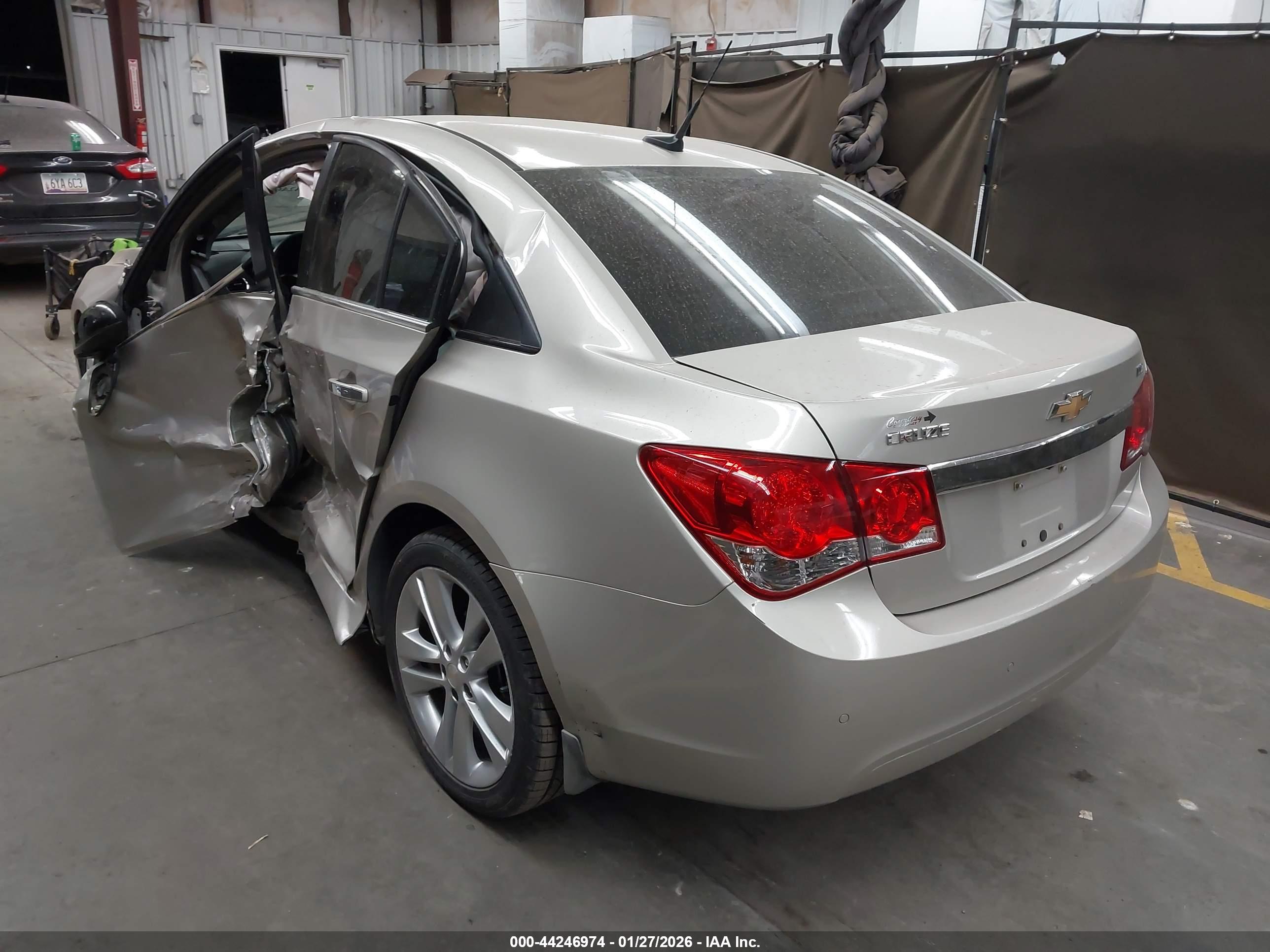 CHEVROLET CRUZE image 3