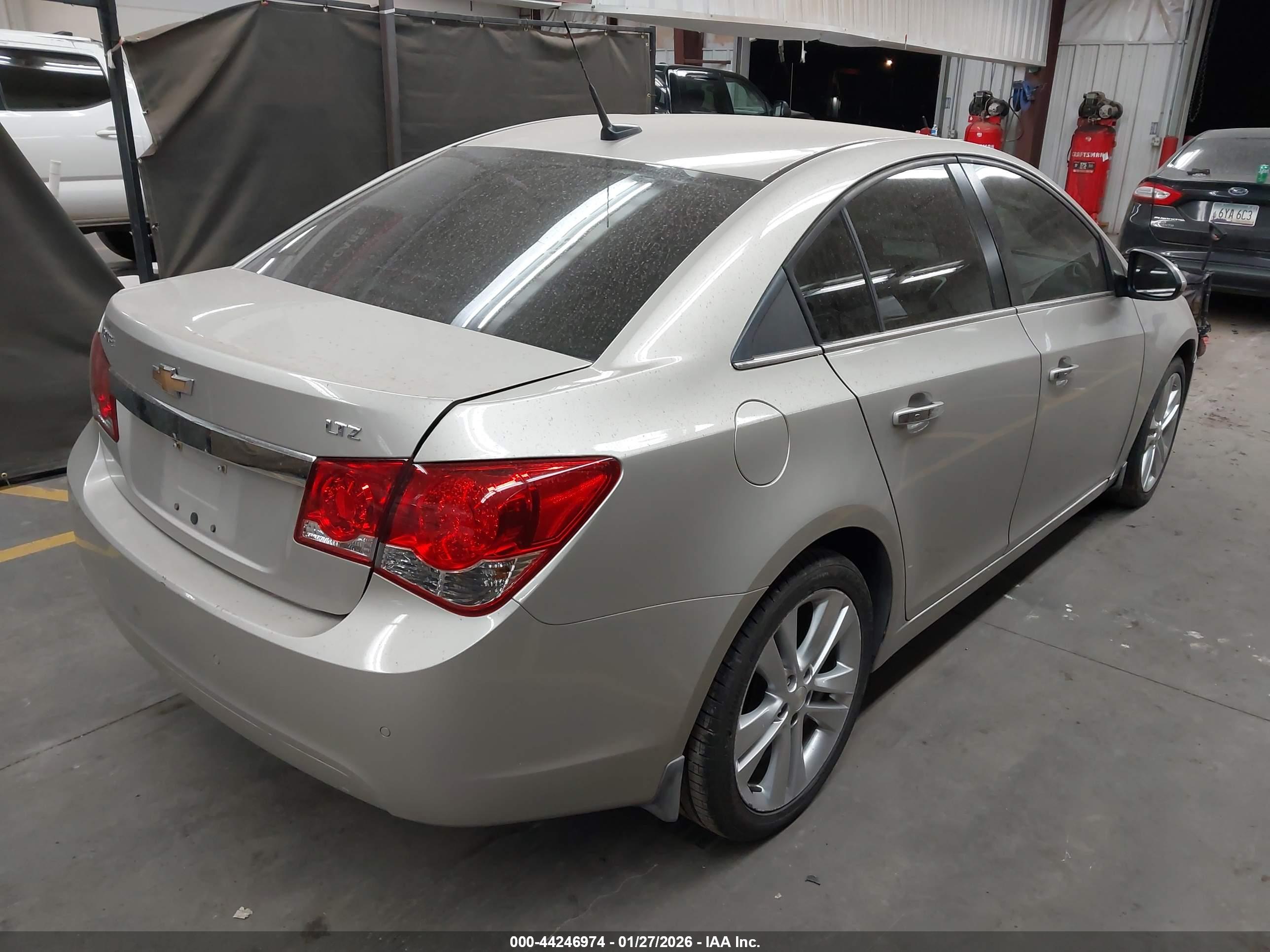 CHEVROLET CRUZE image 4