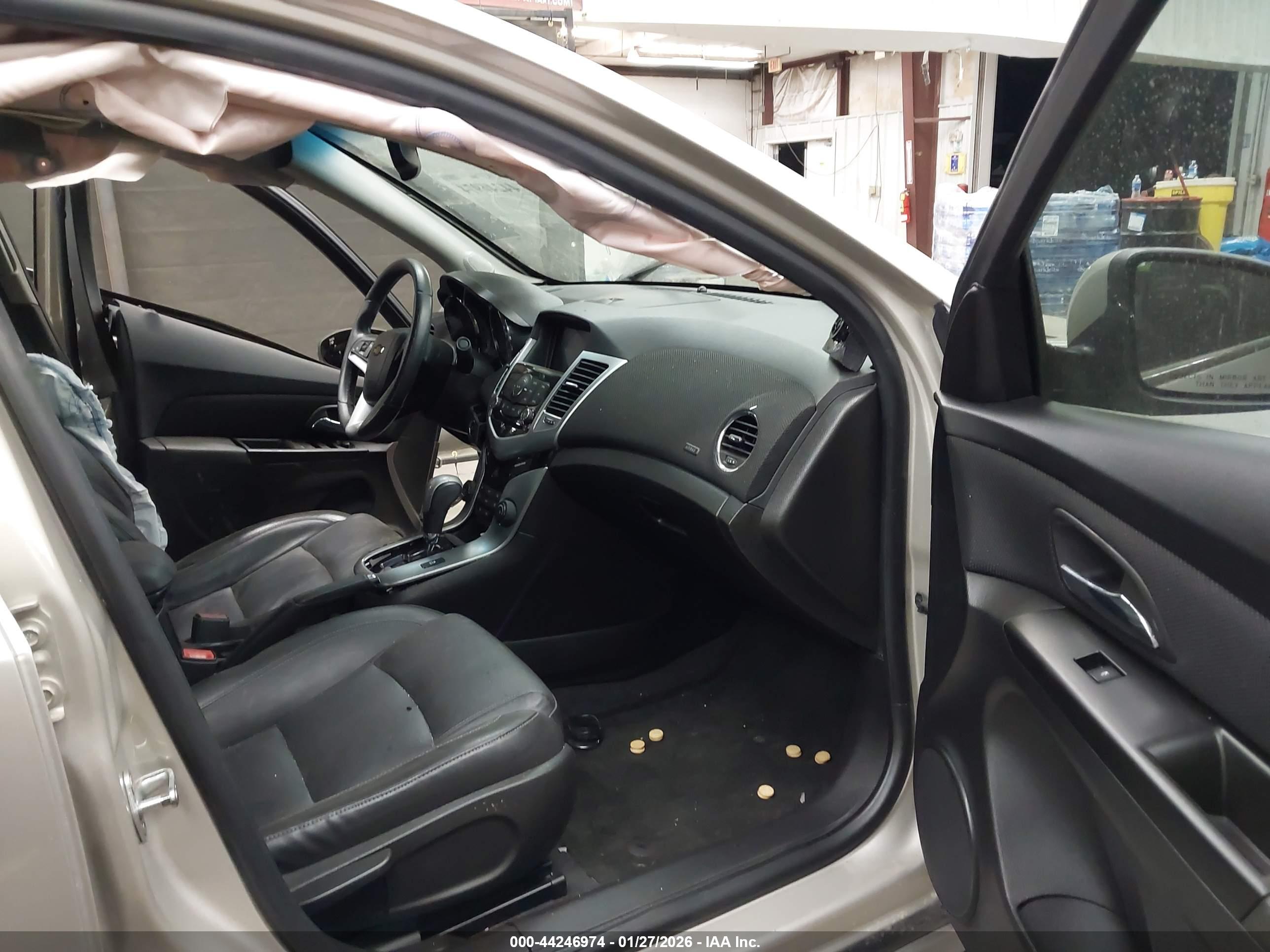 CHEVROLET CRUZE image 5