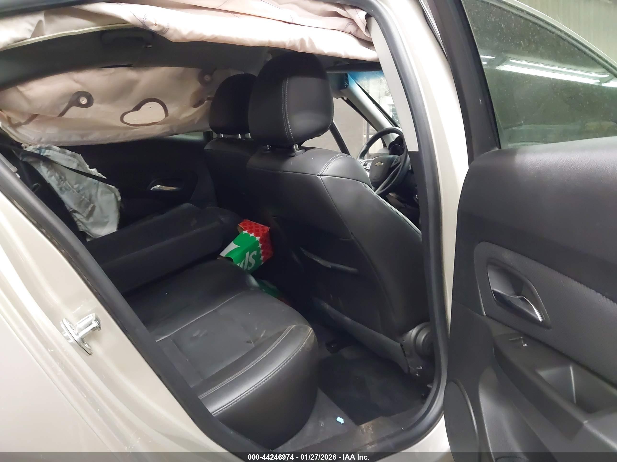 CHEVROLET CRUZE image 8