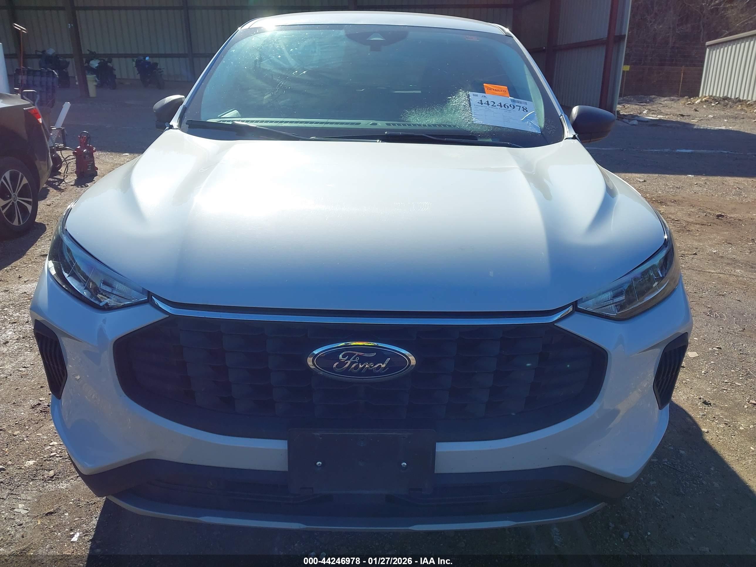 FORD ESCAPE image 6