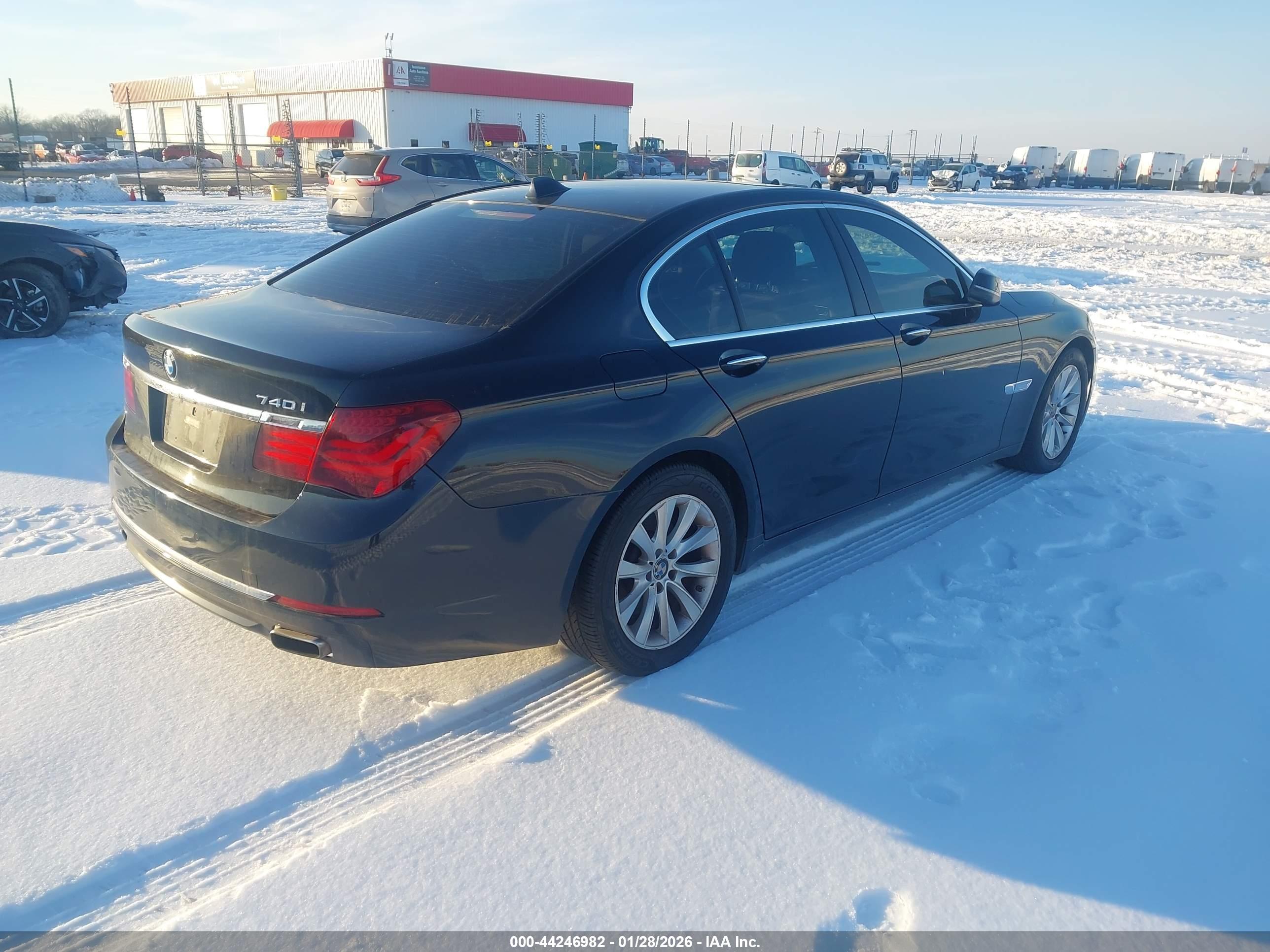 BMW 740I image 4