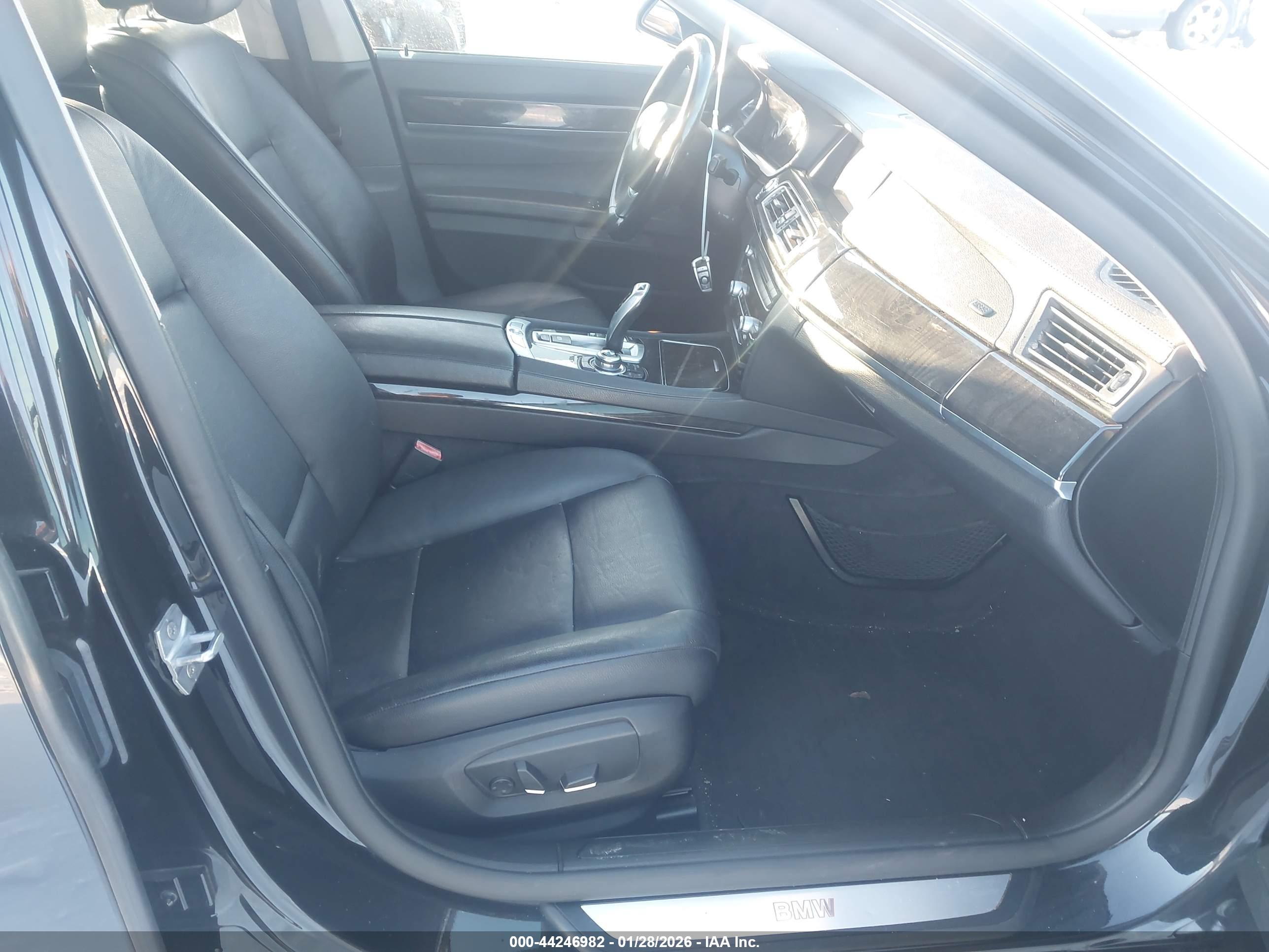 BMW 740I image 5