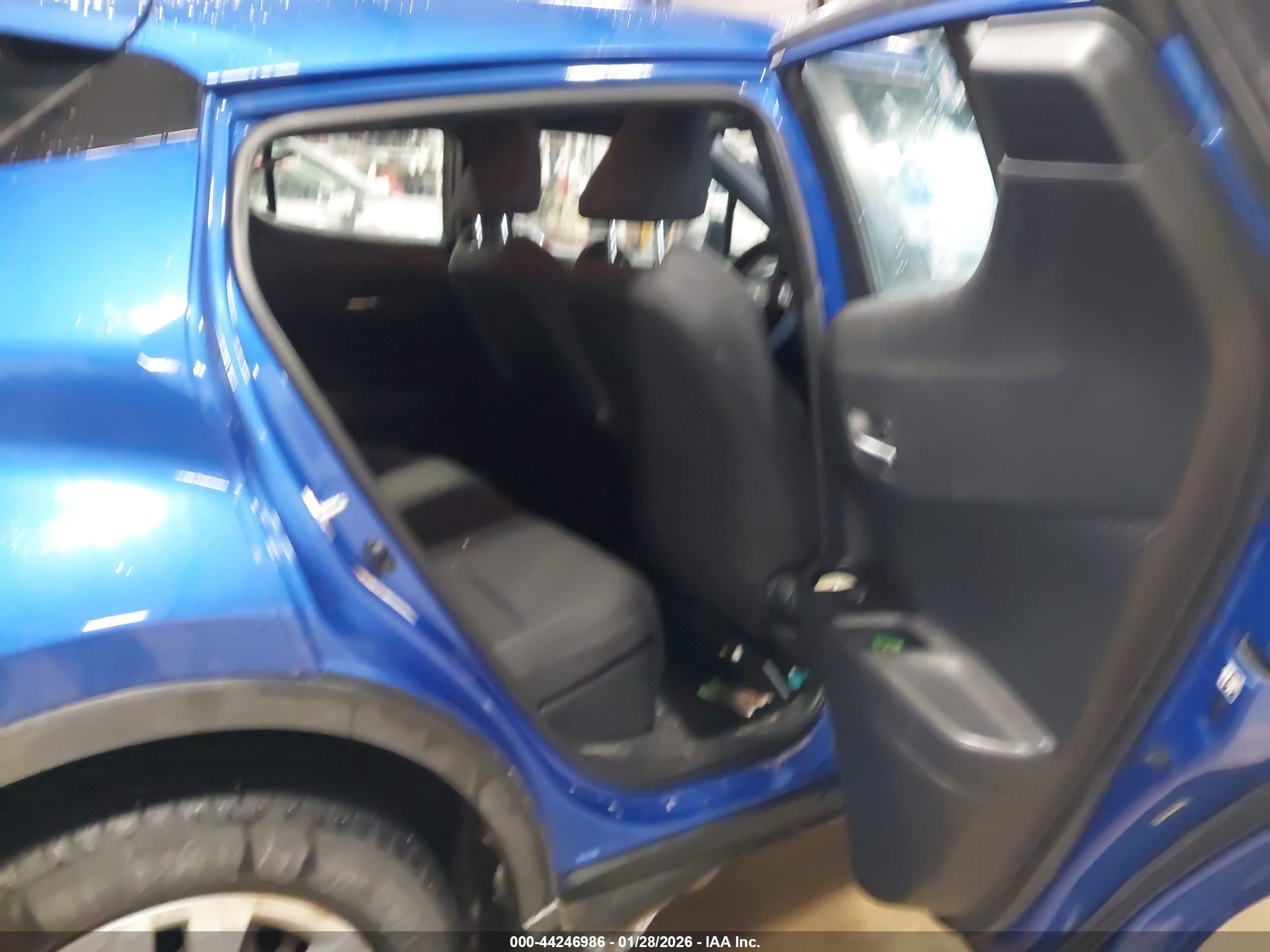 TOYOTA C-HR image 8