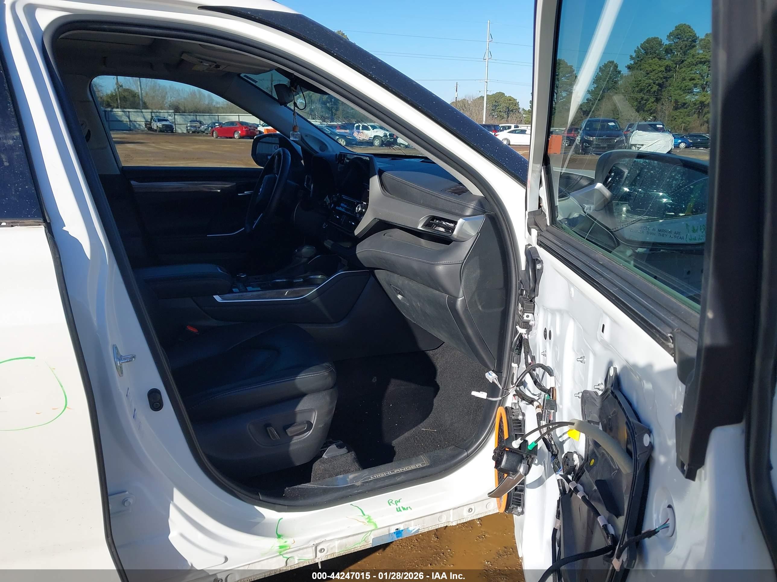 TOYOTA HIGHLANDER image 5