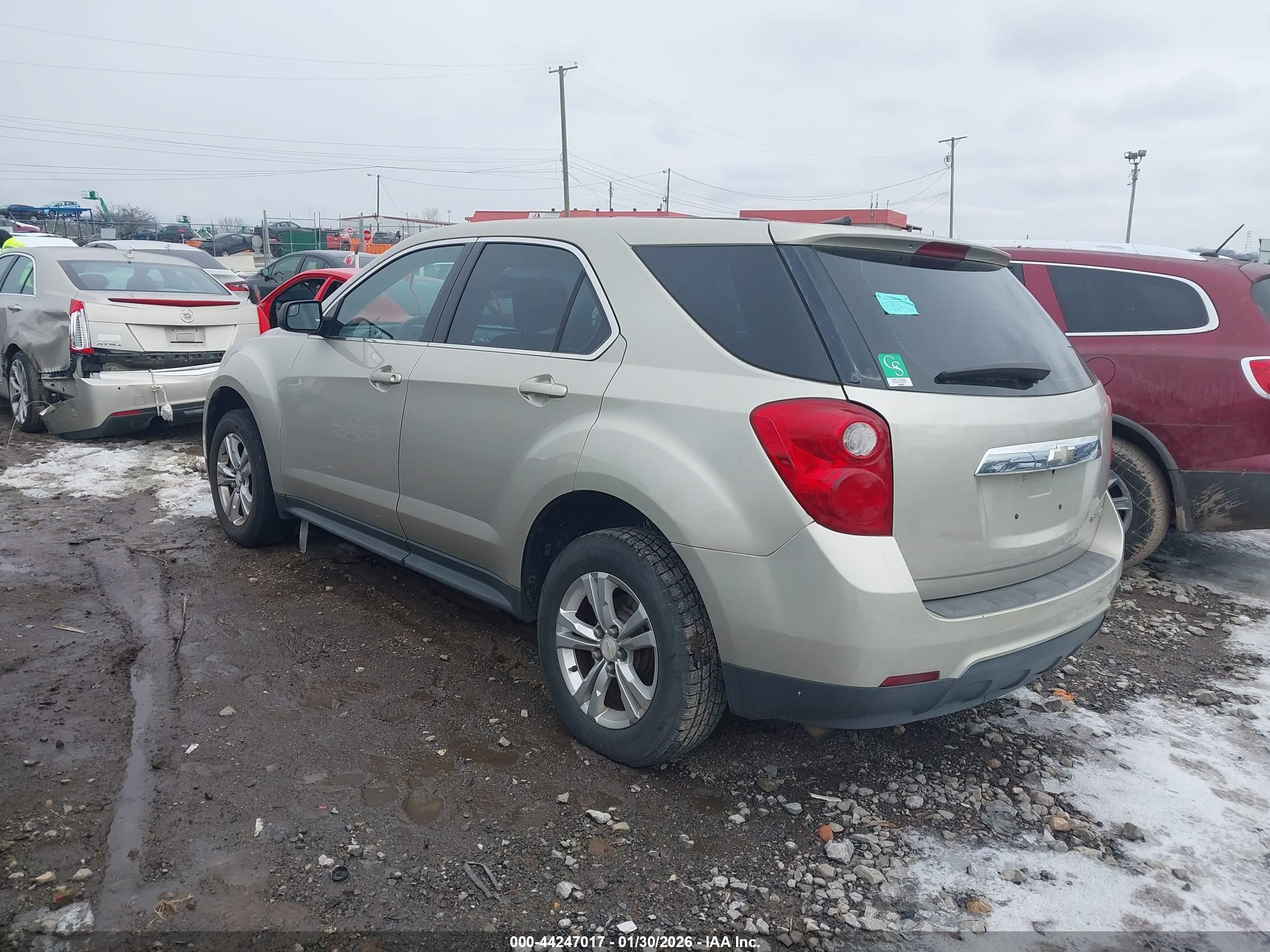 CHEVROLET EQUINOX image 3