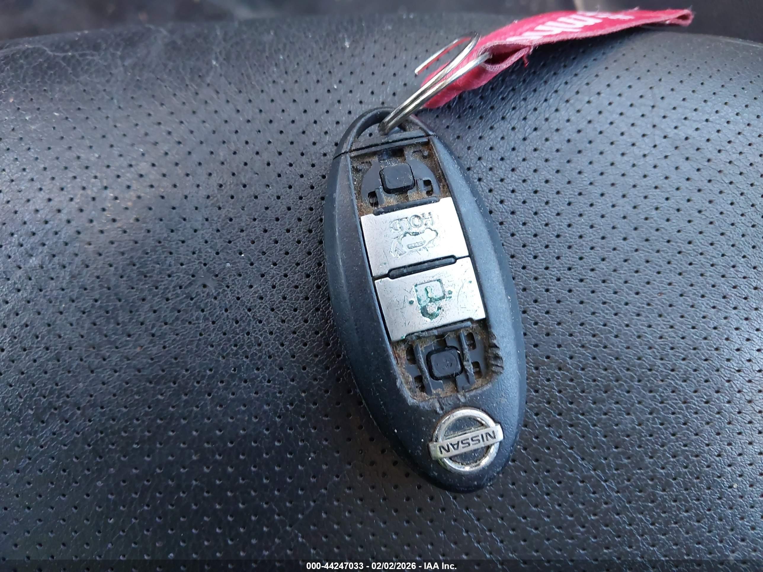 NISSAN ROGUE image 11