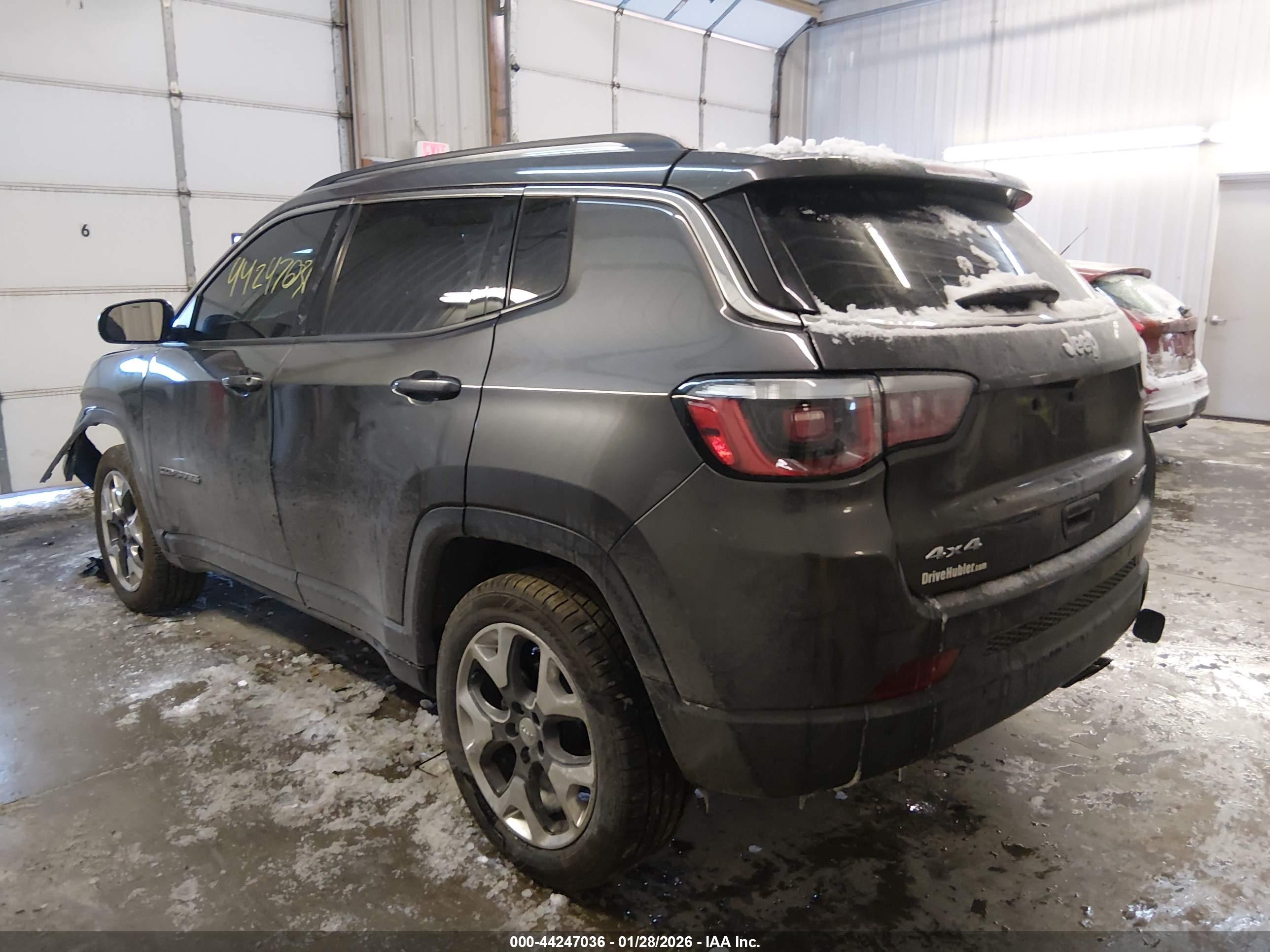 JEEP COMPASS image 3