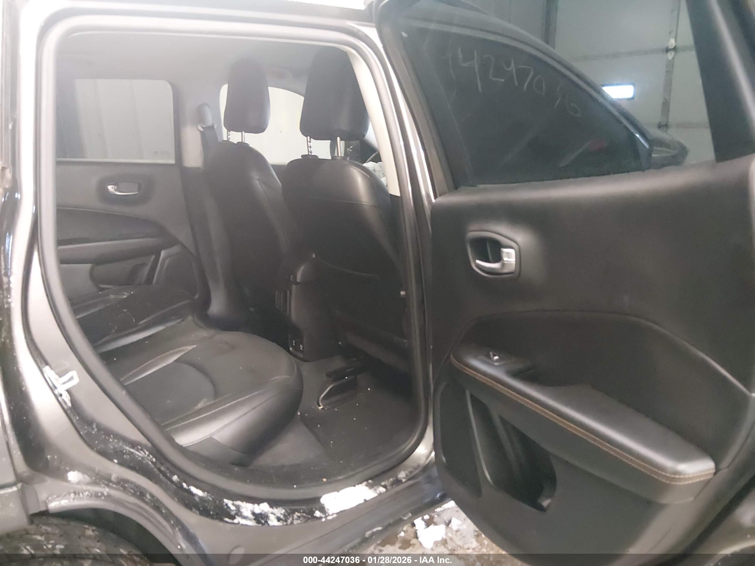JEEP COMPASS image 8
