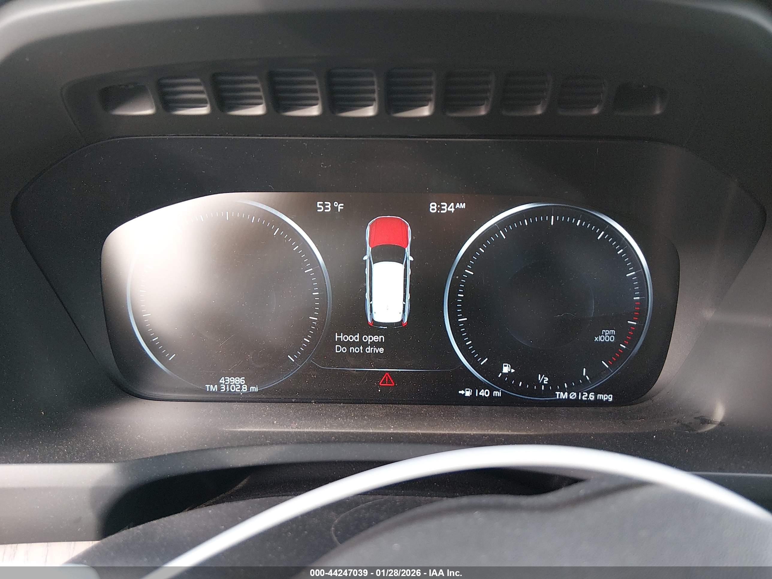 VOLVO XC90 image 7
