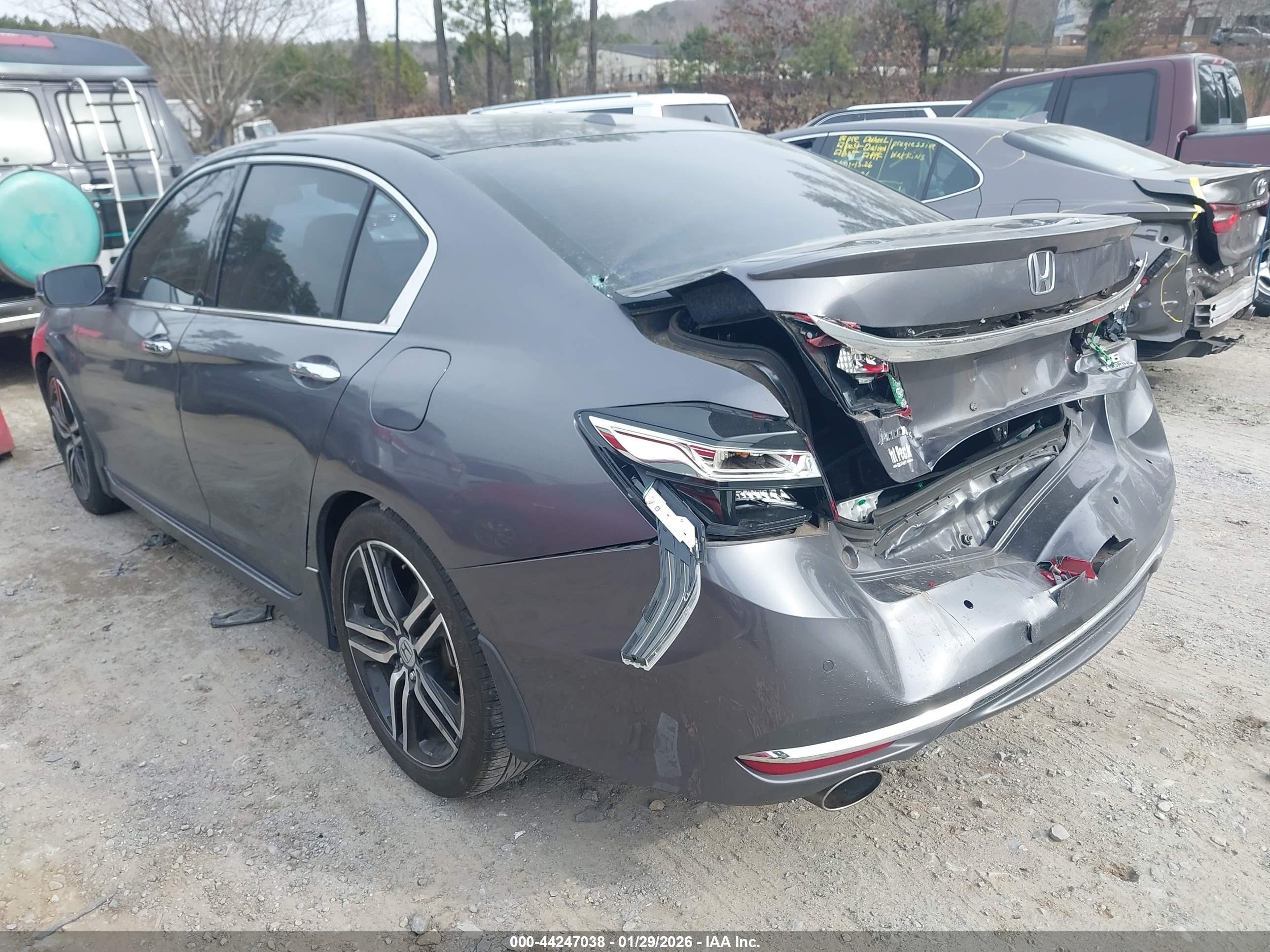 HONDA ACCORD image 3