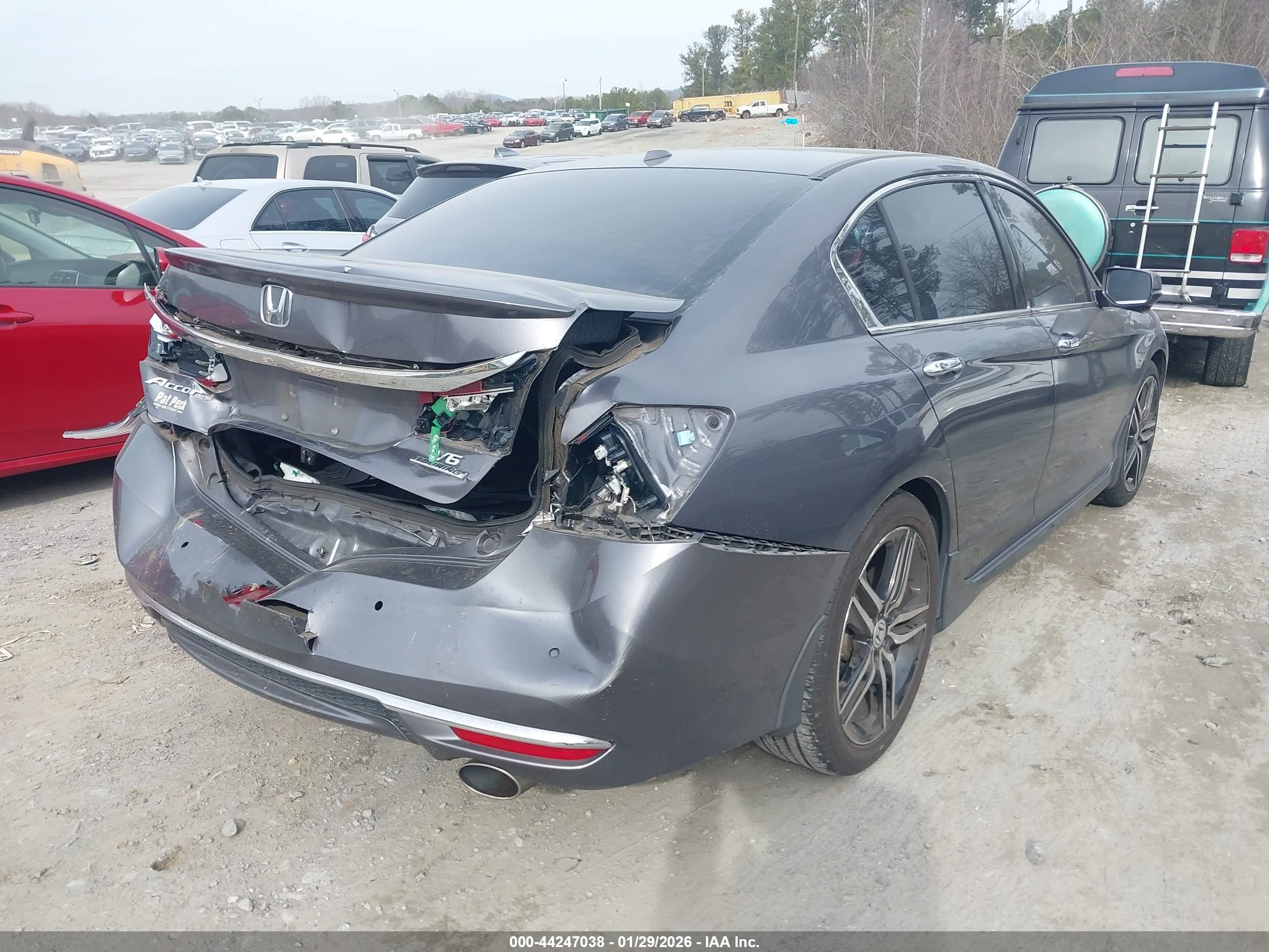 HONDA ACCORD image 4