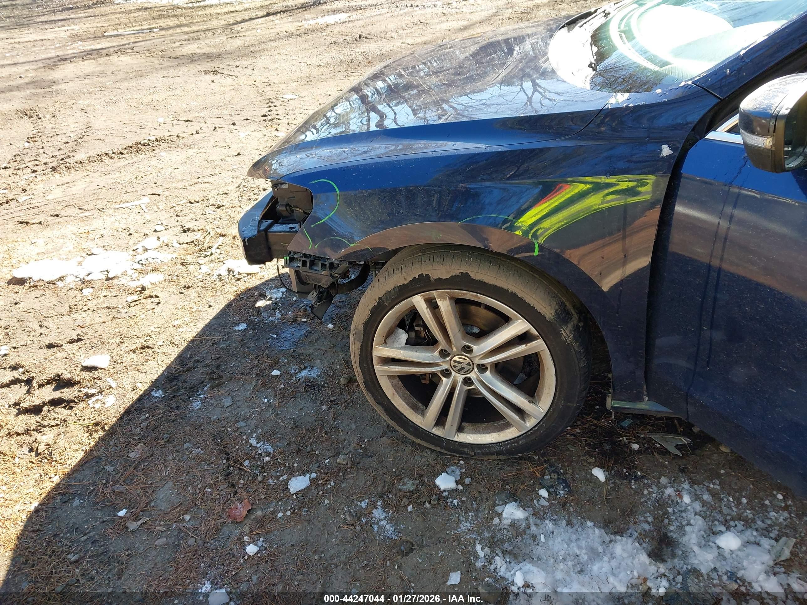 VOLKSWAGEN PASSAT image 6