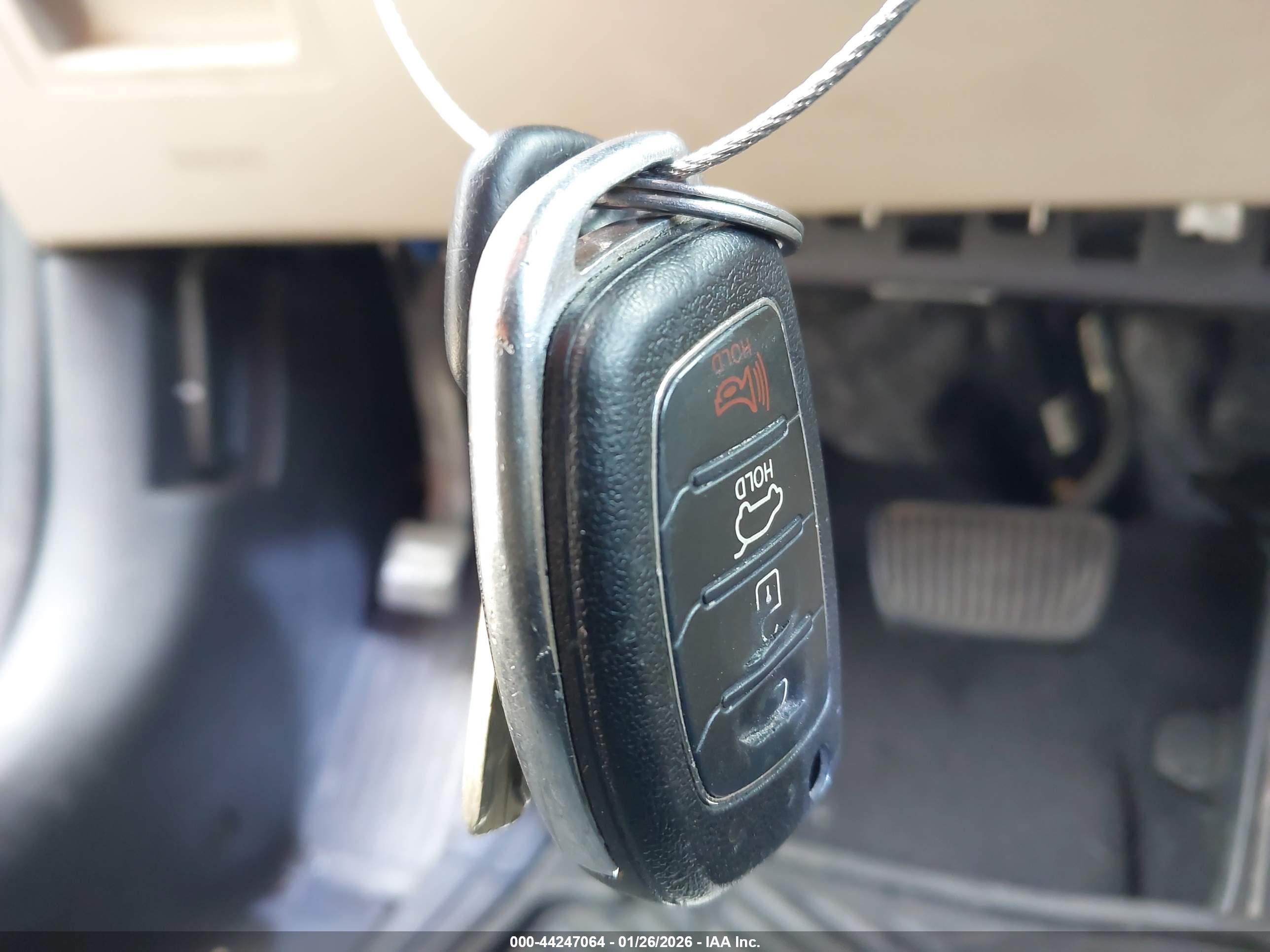 HYUNDAI SONATA image 11